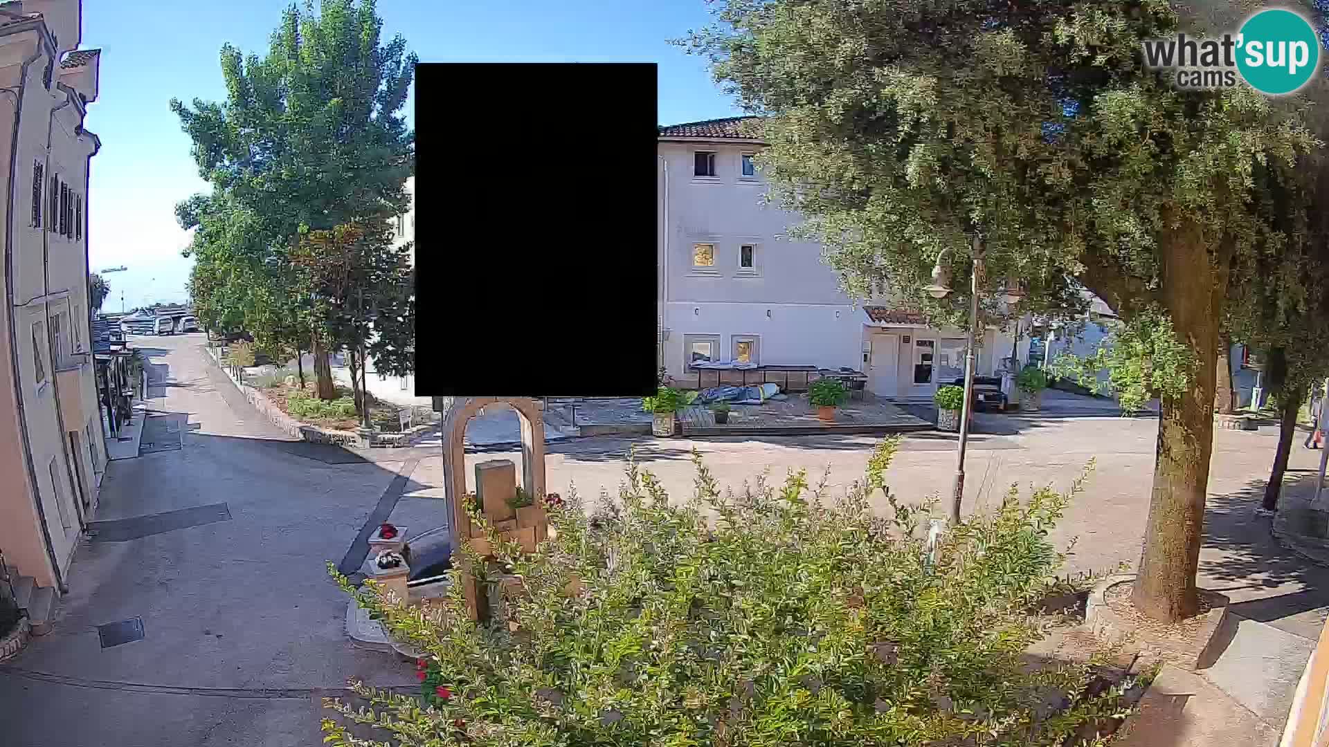 Spletna kamera center Mošćeniška Draga – Pogled v živo