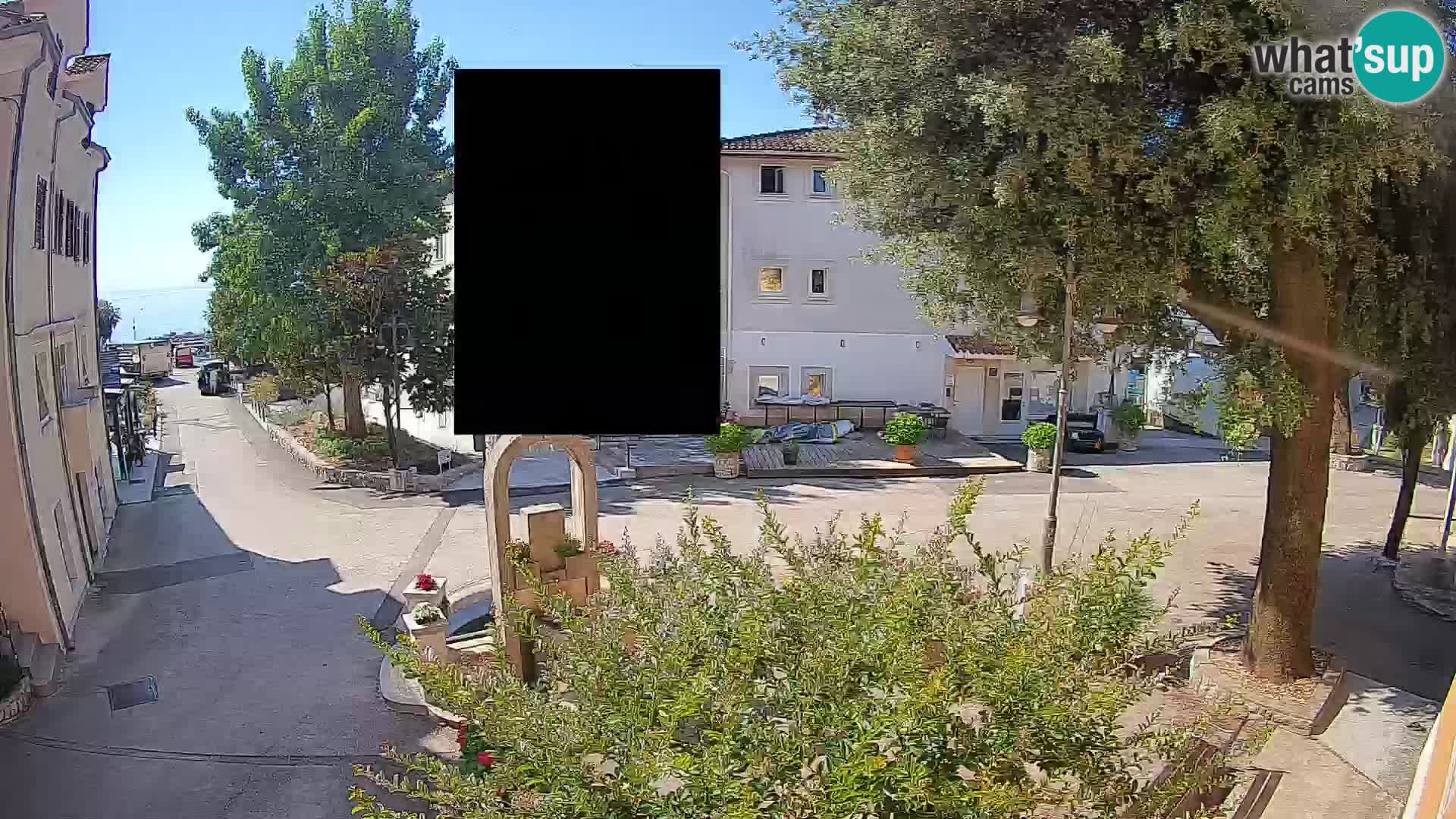 Webcam Mošćenička Draga Center – Live View of the Town Center