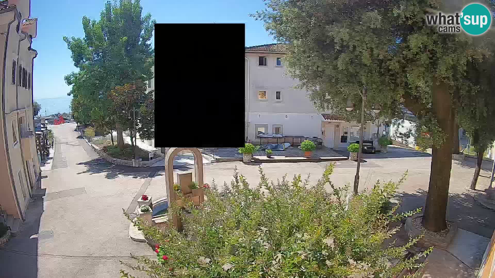 Spletna kamera center Mošćeniška Draga – Pogled v živo