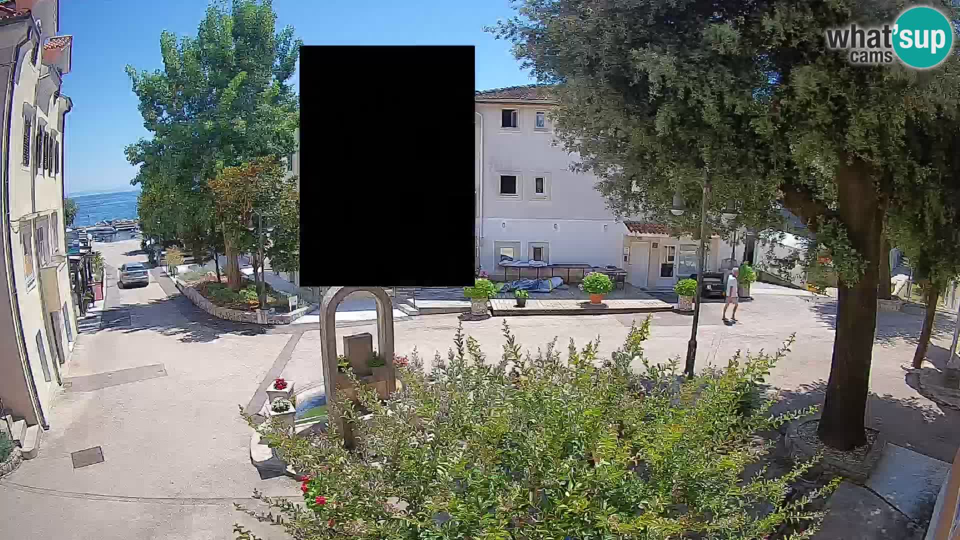 Spletna kamera center Mošćeniška Draga – Pogled v živo