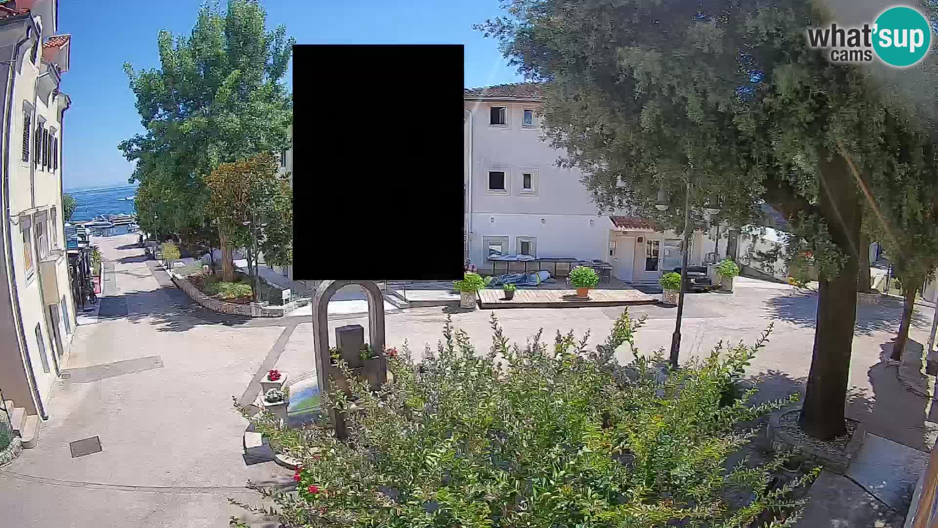 Webcam Mošćenička Draga Center – Live View of the Town Center