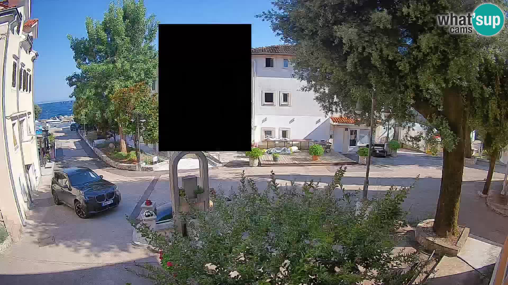 Spletna kamera center Mošćeniška Draga – Pogled v živo