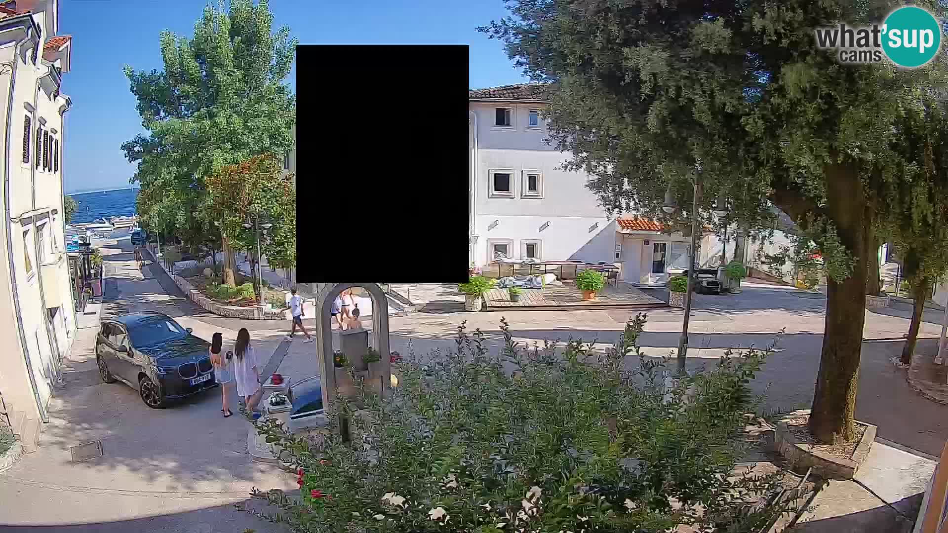 Spletna kamera center Mošćeniška Draga – Pogled v živo