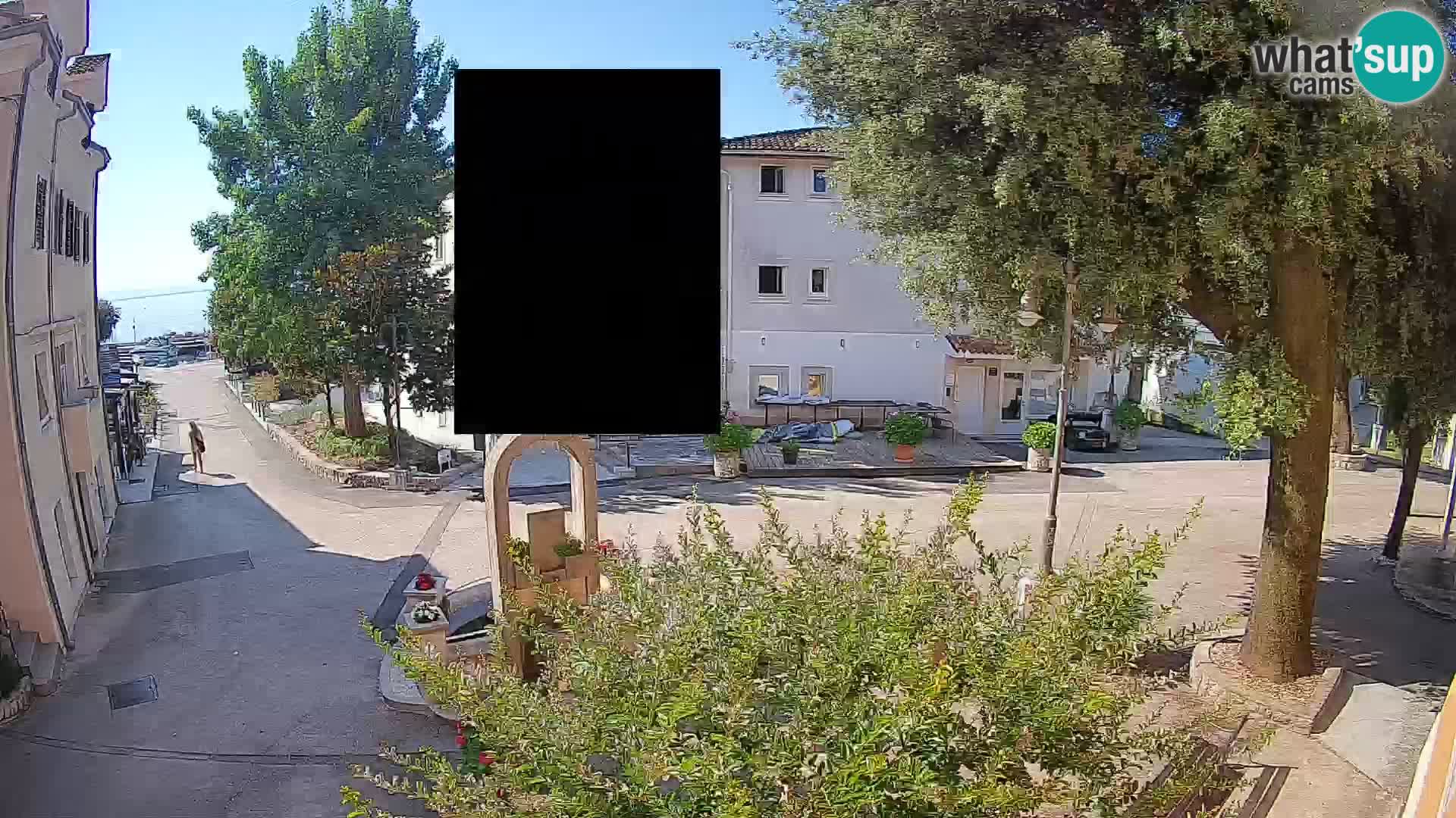 Webcam Mošćenička Draga Center – Live View of the Town Center