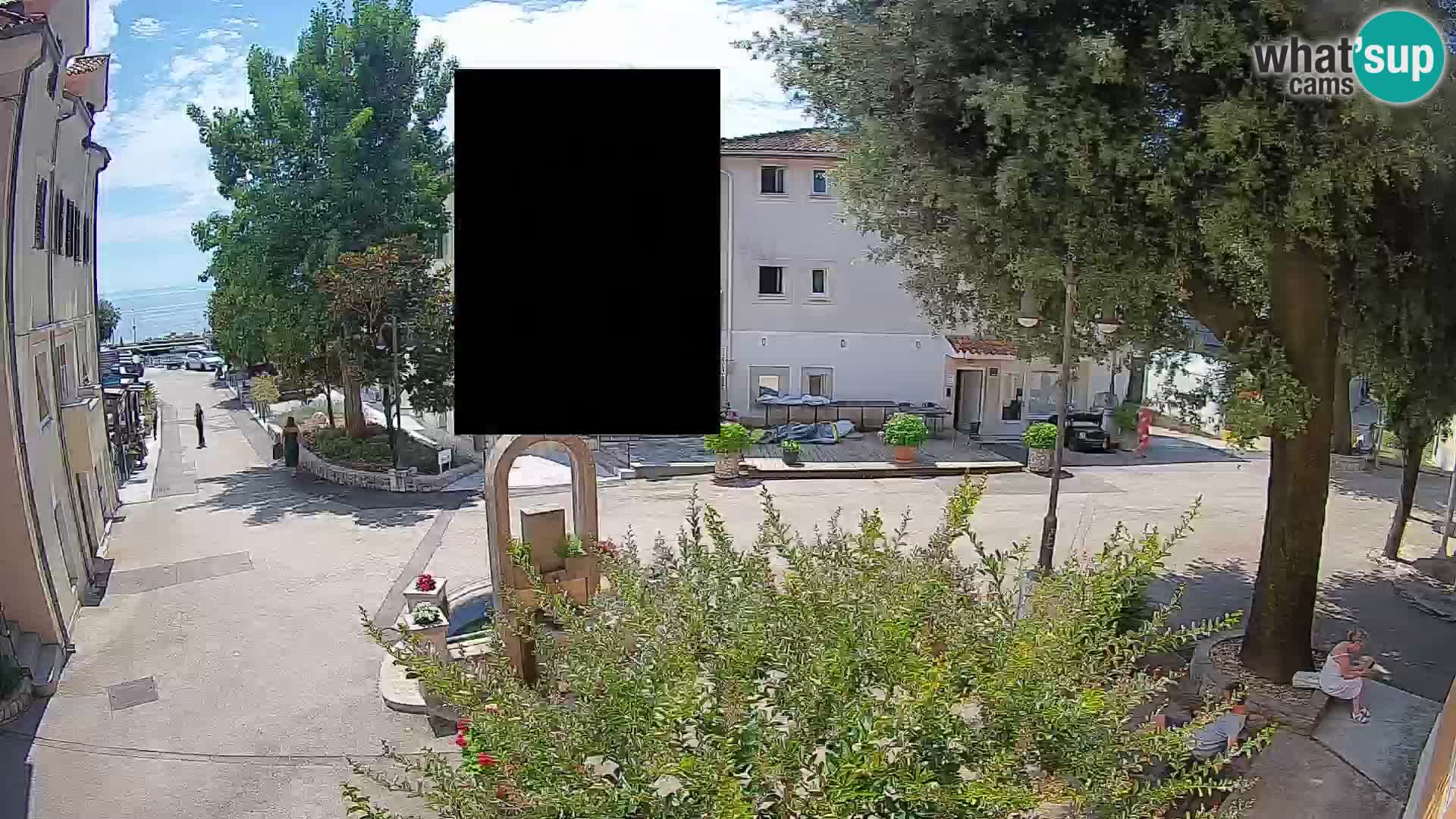 Spletna kamera center Mošćeniška Draga – Pogled v živo