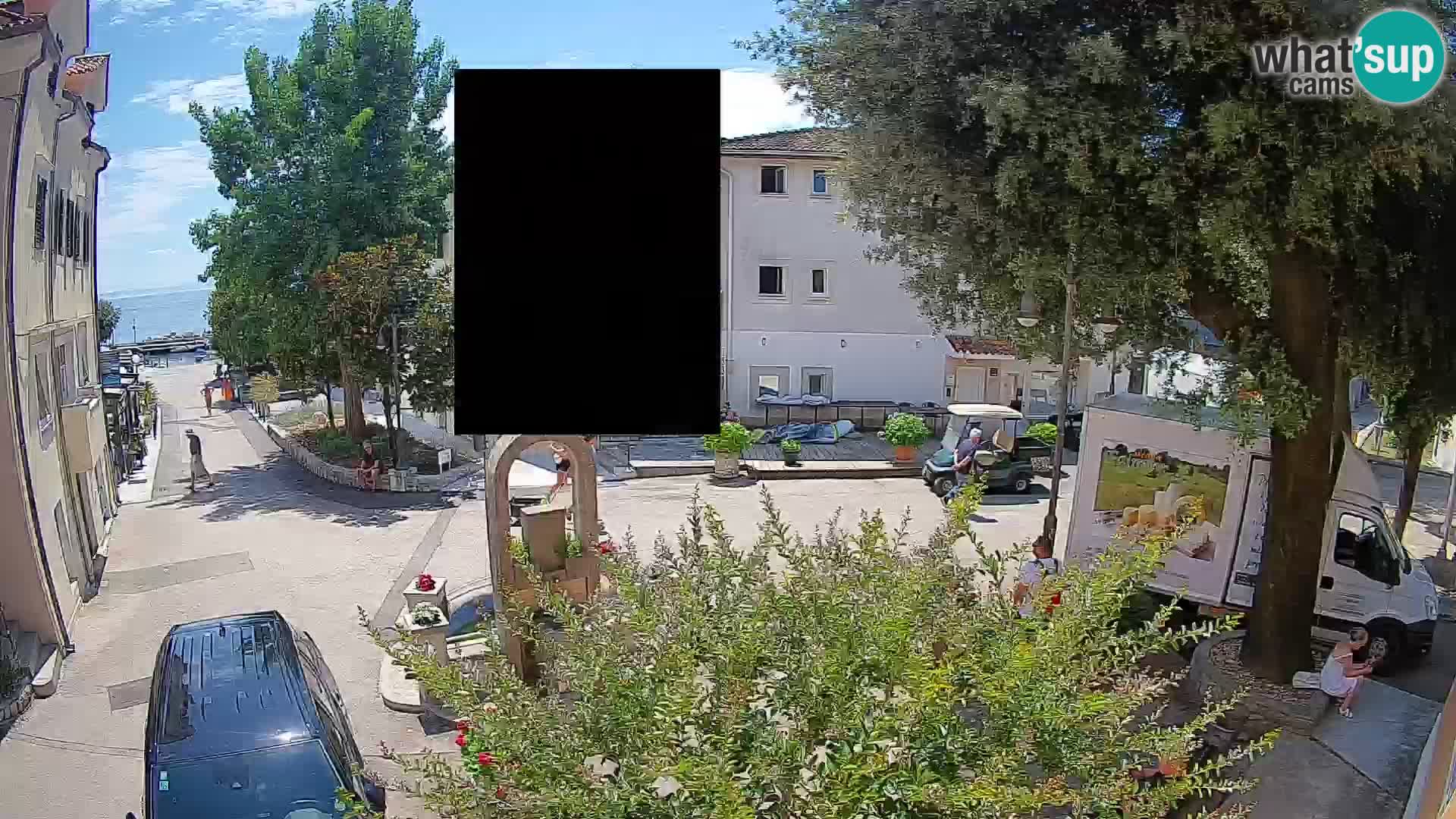 Web kamera centar Mošćeničke Drage – Pogled uživo
