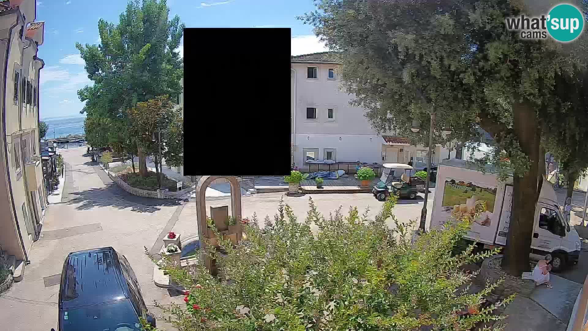 Webcam Mošćenička Draga Center – Live View of the Town Center