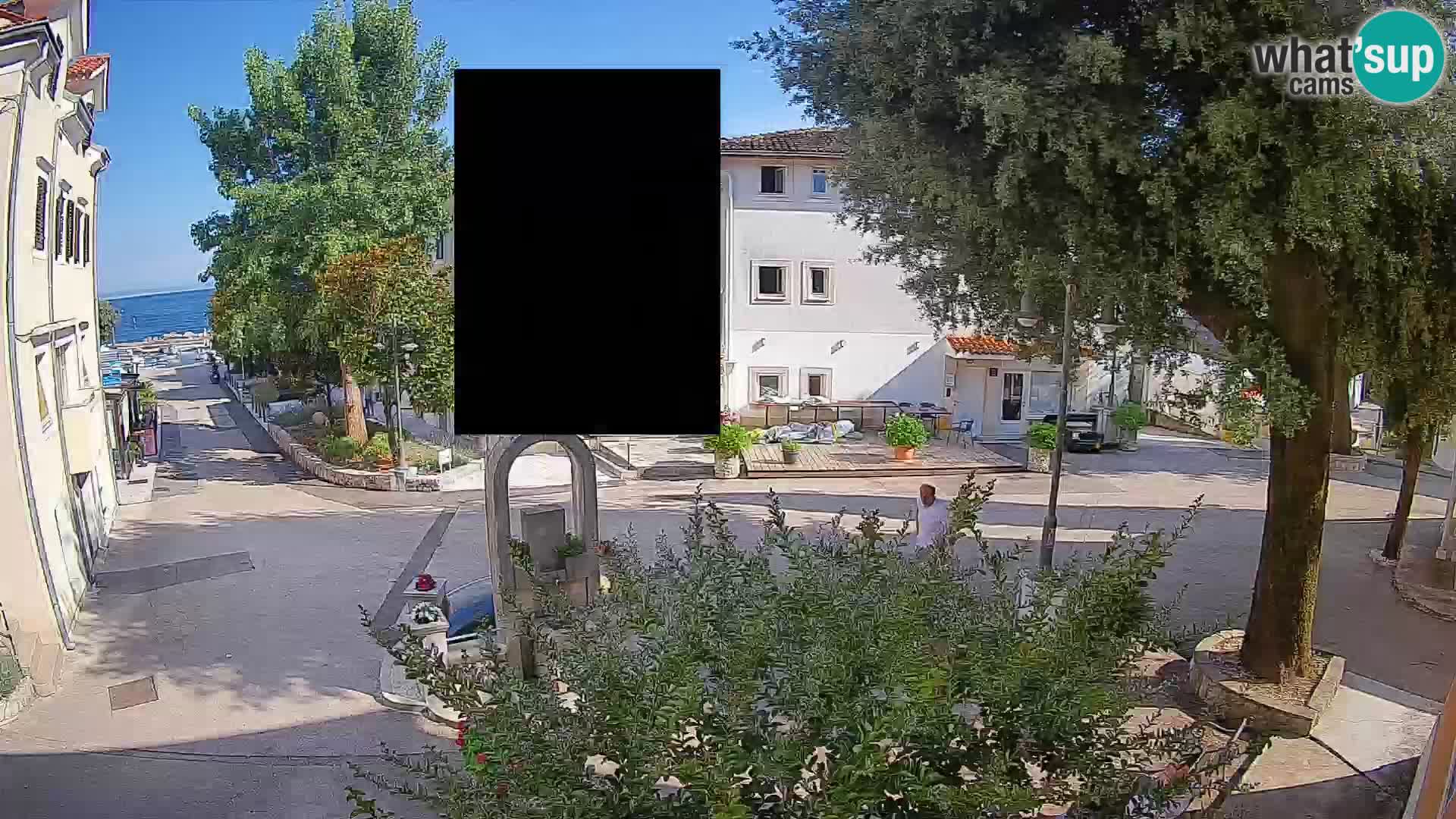 Spletna kamera center Mošćeniška Draga – Pogled v živo