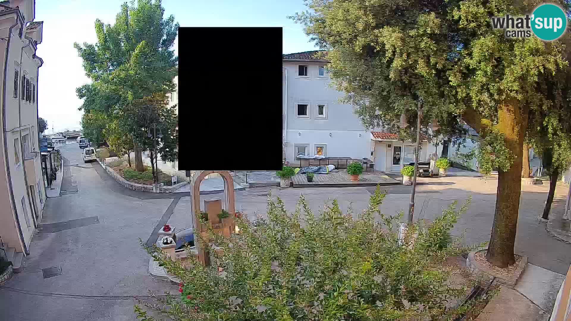 Spletna kamera center Mošćeniška Draga – Pogled v živo