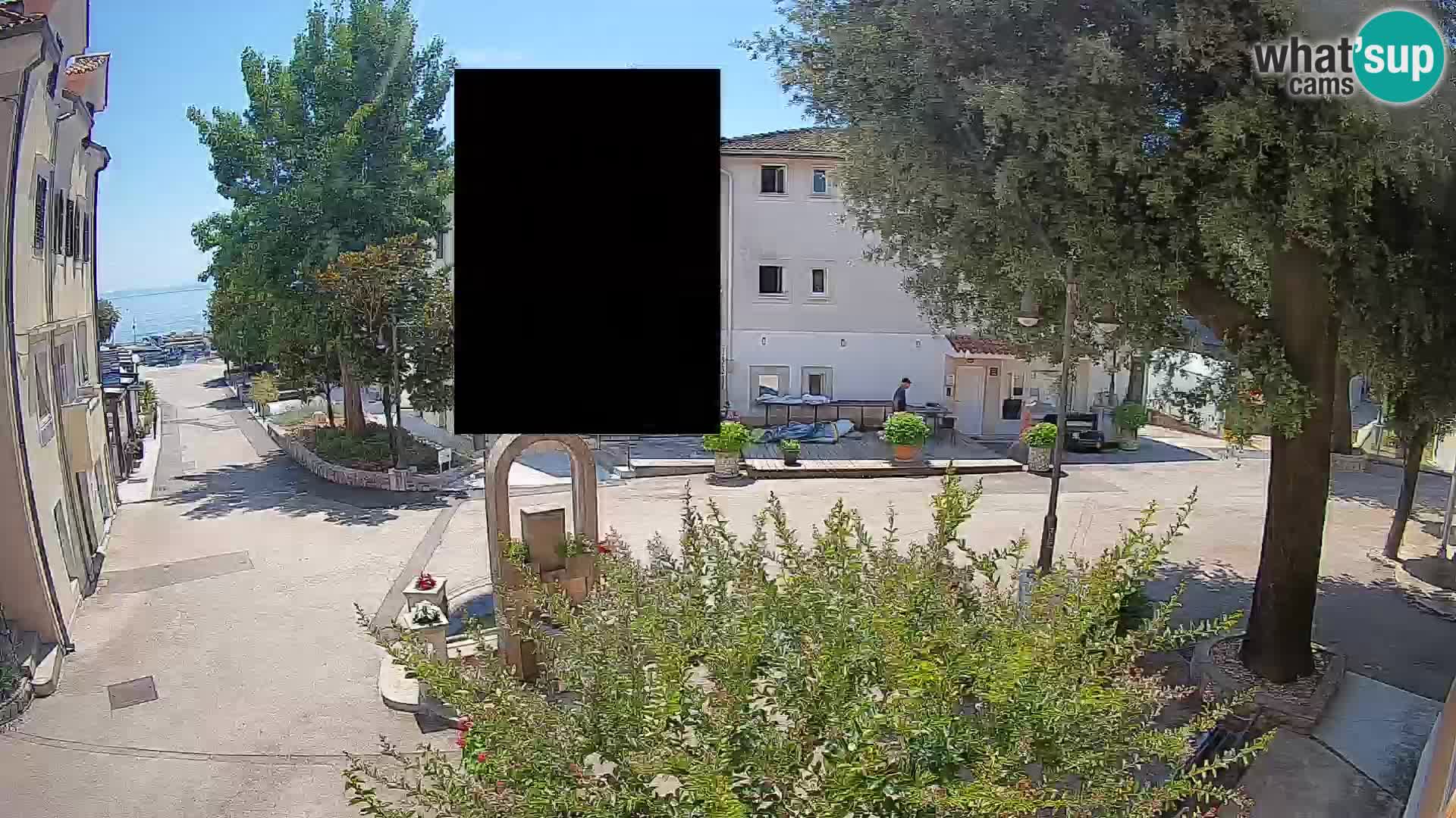 Webcam Mošćenička Draga Center – Live View of the Town Center