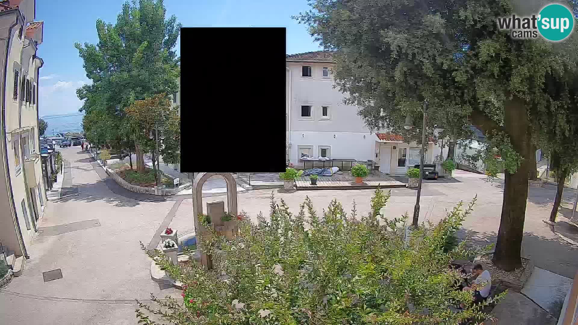 Spletna kamera center Mošćeniška Draga – Pogled v živo