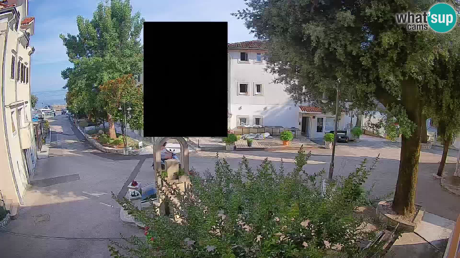 Webcam Mošćenička Draga Center – Live View of the Town Center