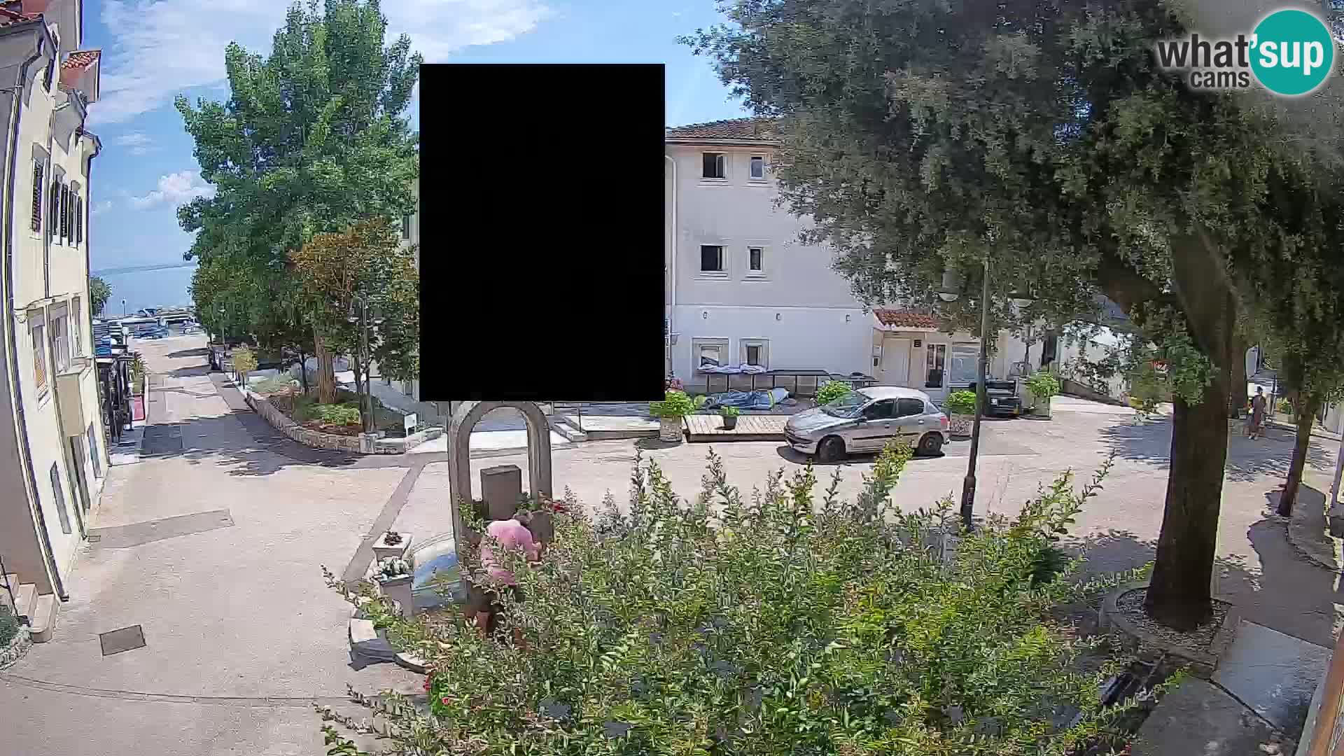 Web kamera centar Mošćeničke Drage – Pogled uživo