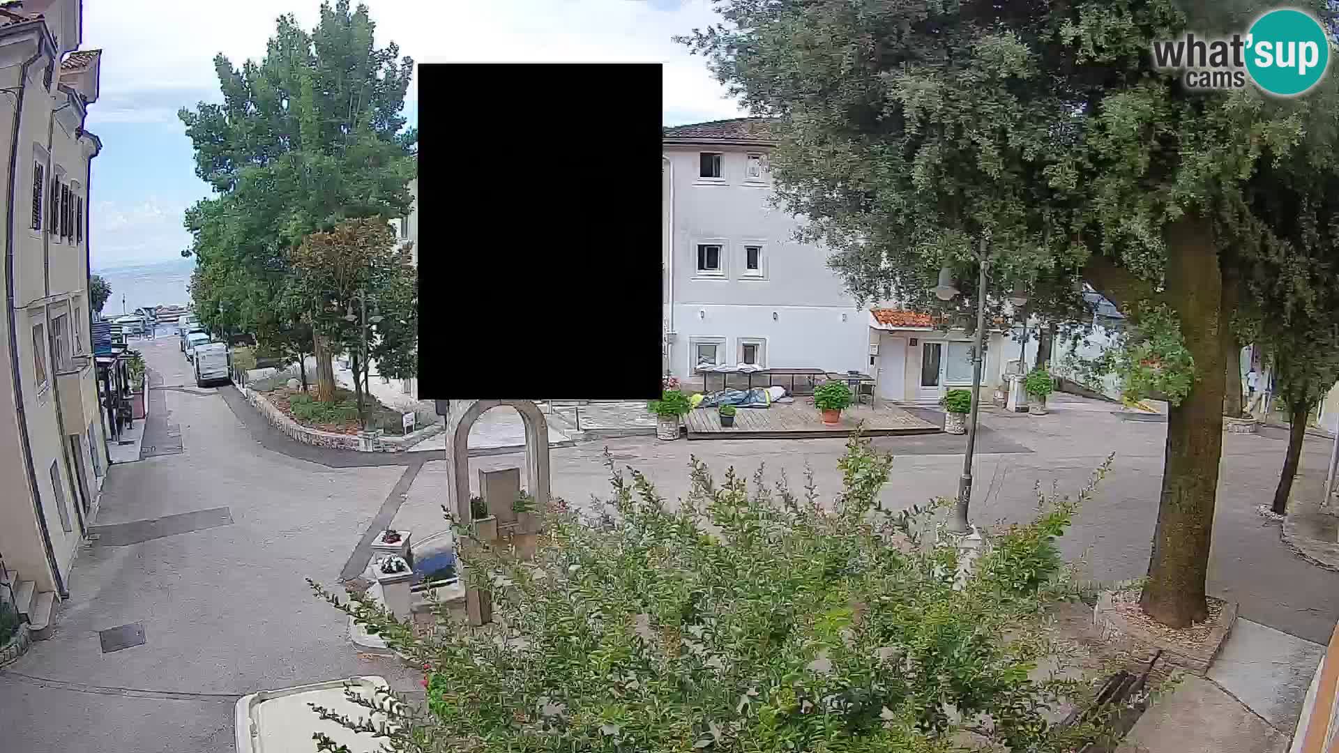 Webcam Mošćenička Draga Center – Live View of the Town Center