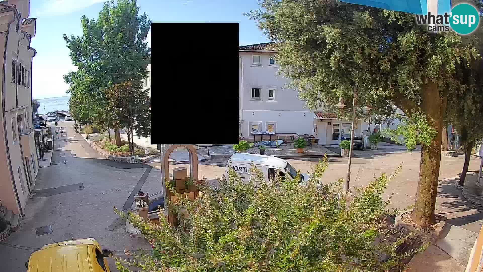 Spletna kamera center Mošćeniška Draga – Pogled v živo