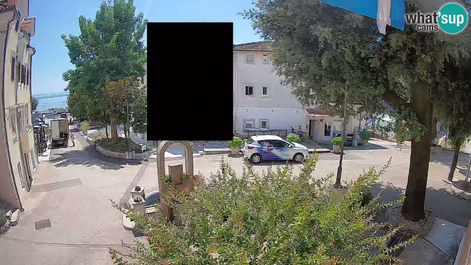 Web kamera centar Mošćeničke Drage – Pogled uživo