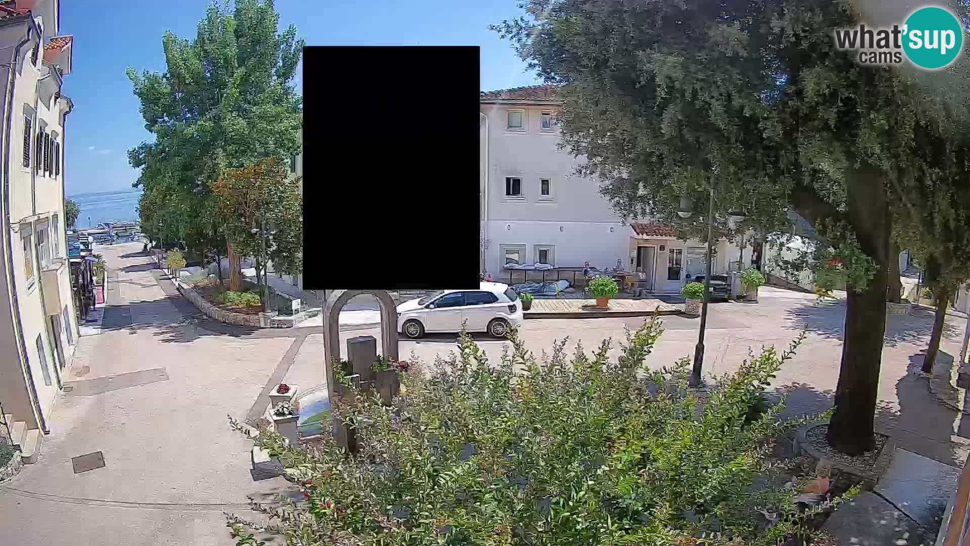 Spletna kamera center Mošćeniška Draga – Pogled v živo