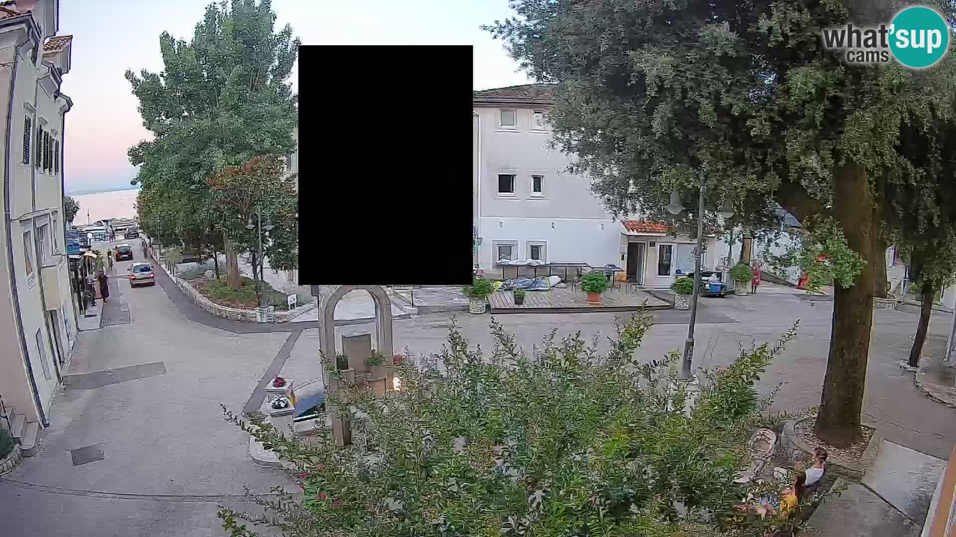 Spletna kamera center Mošćeniška Draga – Pogled v živo