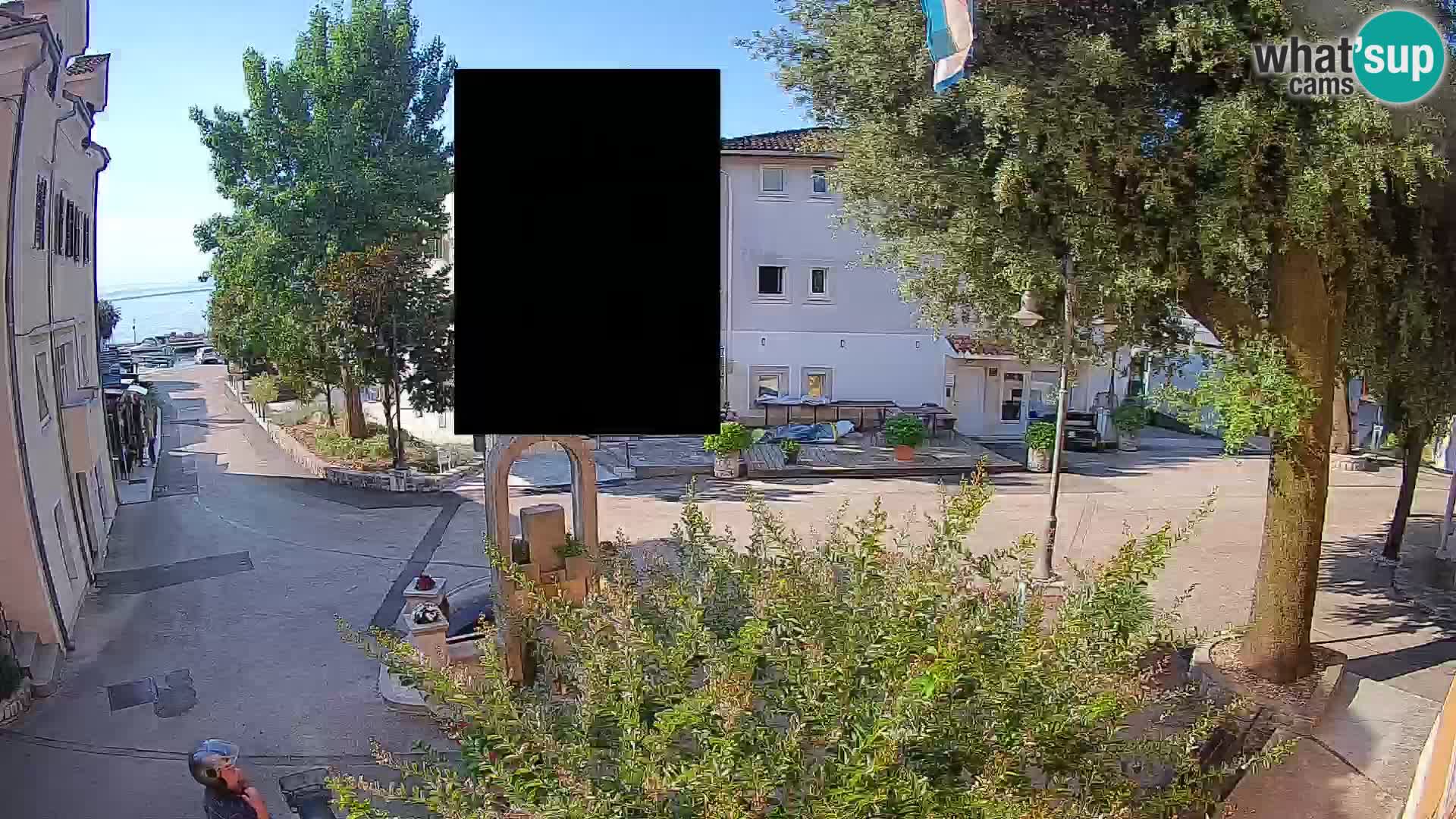 Web kamera centar Mošćeničke Drage – Pogled uživo