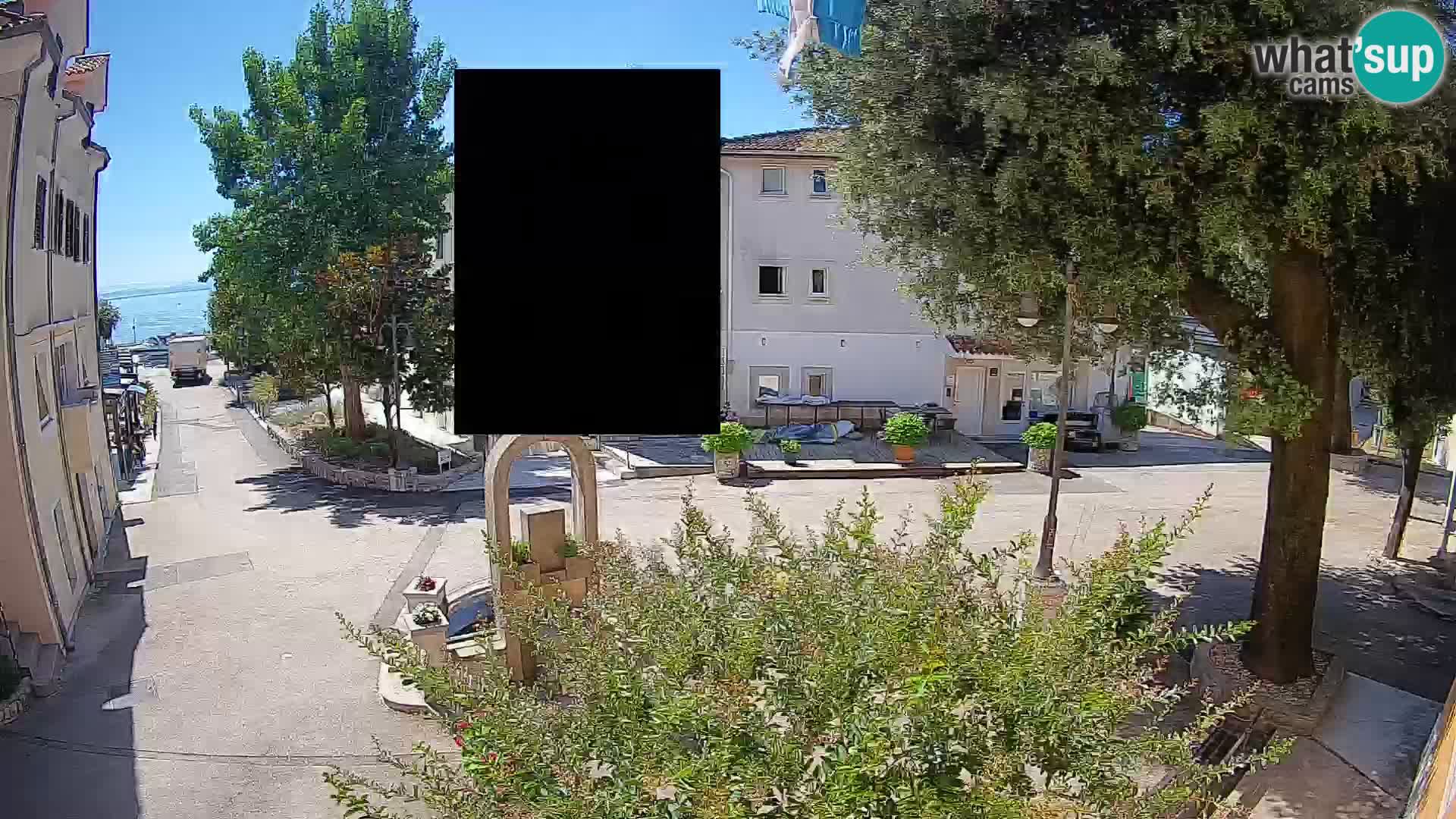 Web kamera centar Mošćeničke Drage – Pogled uživo