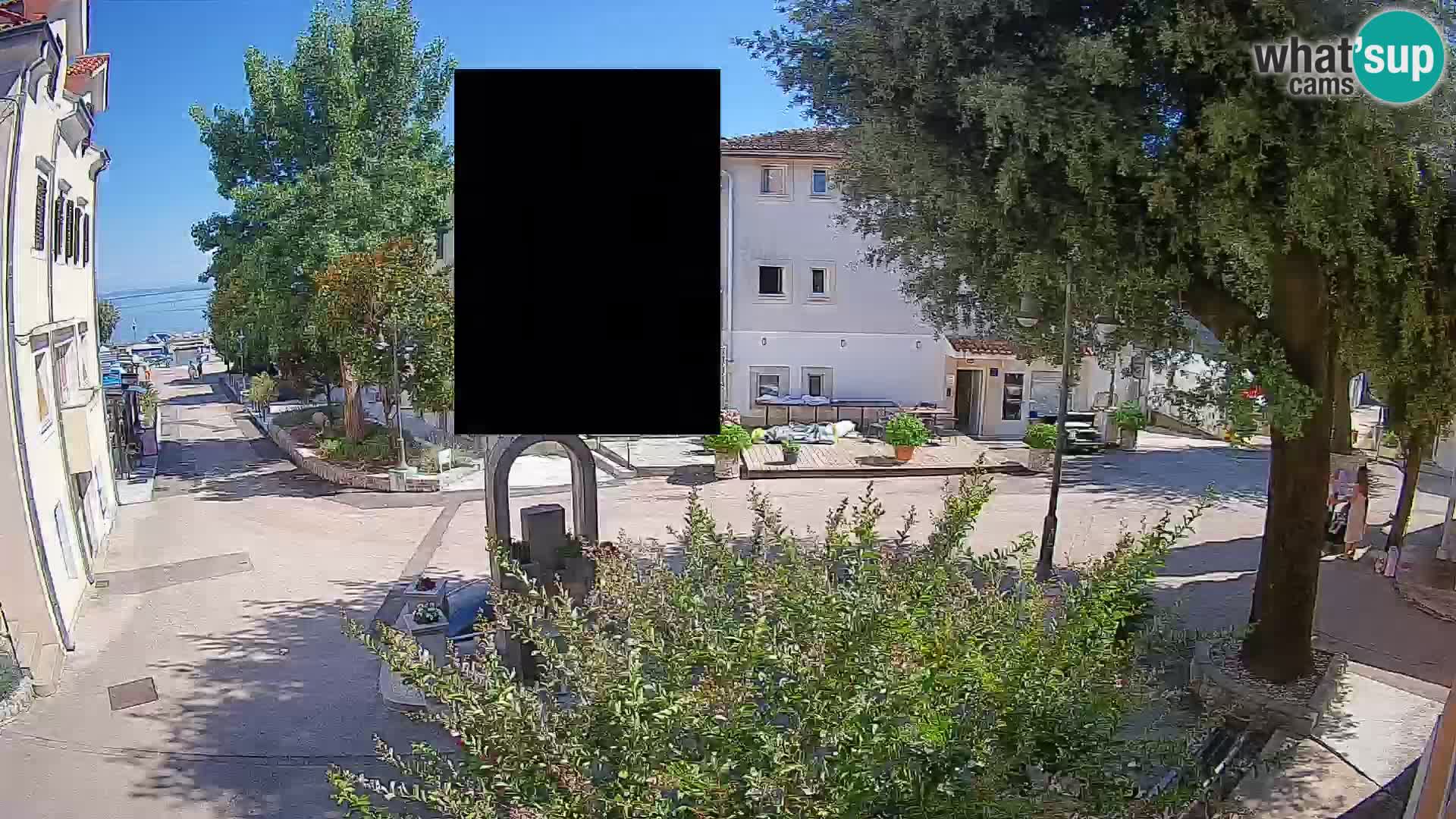 Web kamera centar Mošćeničke Drage – Pogled uživo