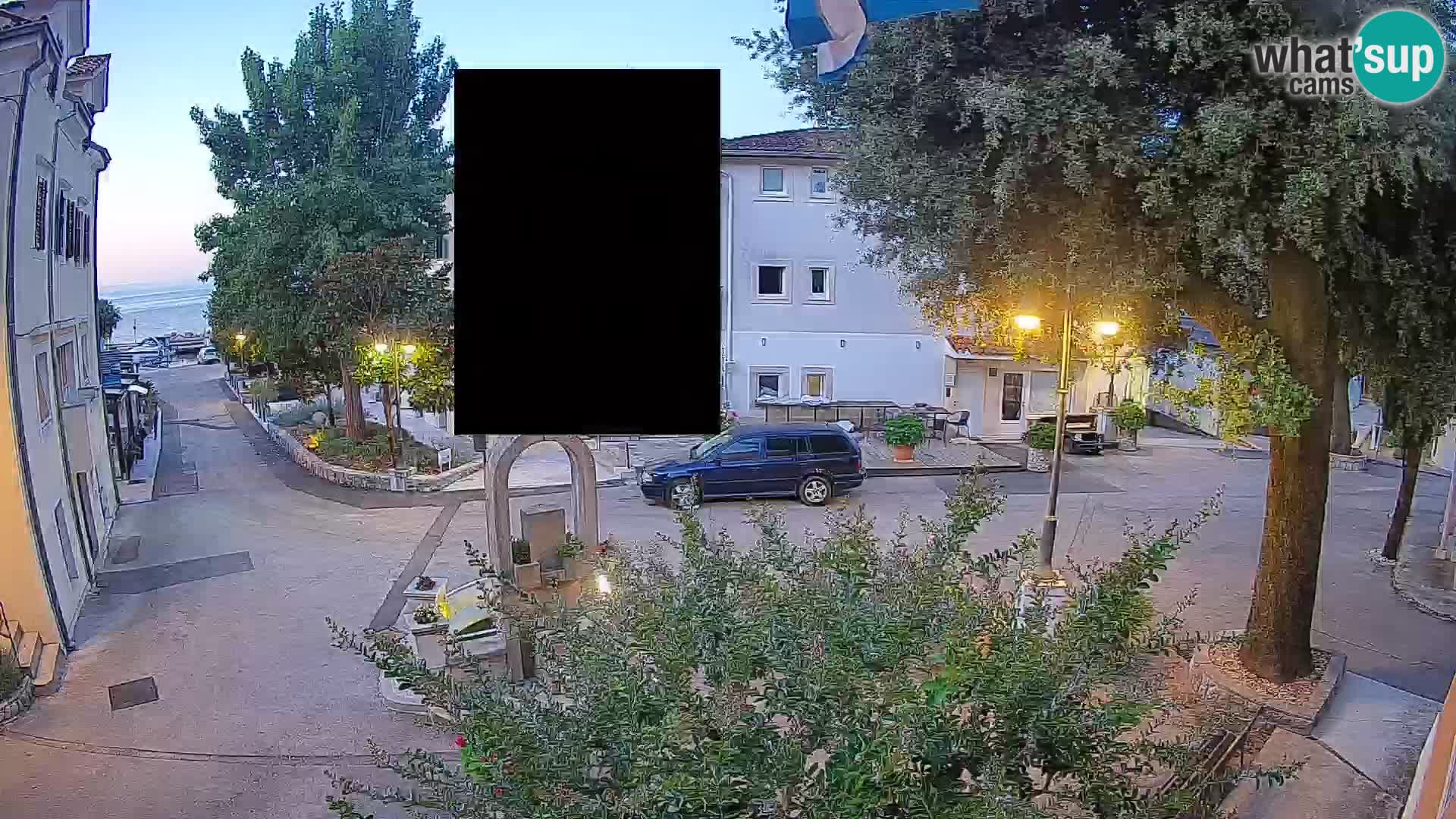 Web kamera centar Mošćeničke Drage – Pogled uživo