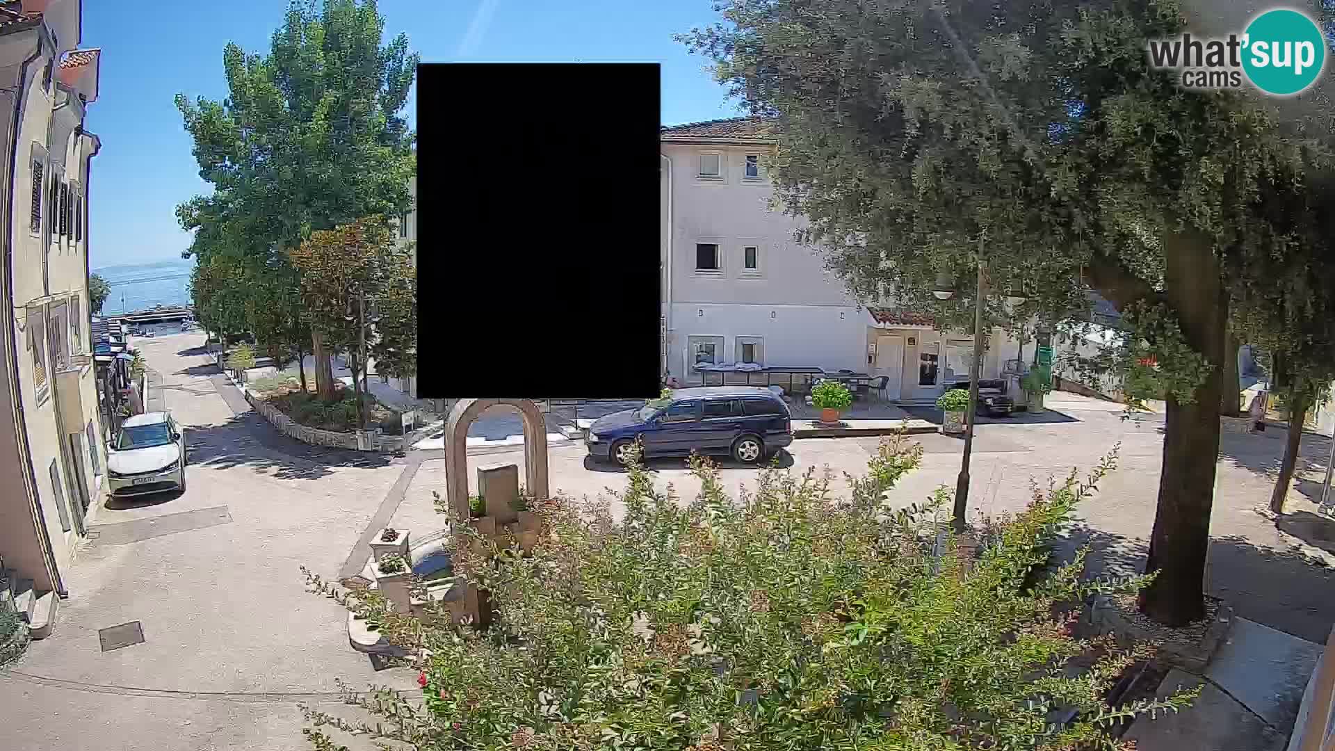 Web kamera centar Mošćeničke Drage – Pogled uživo