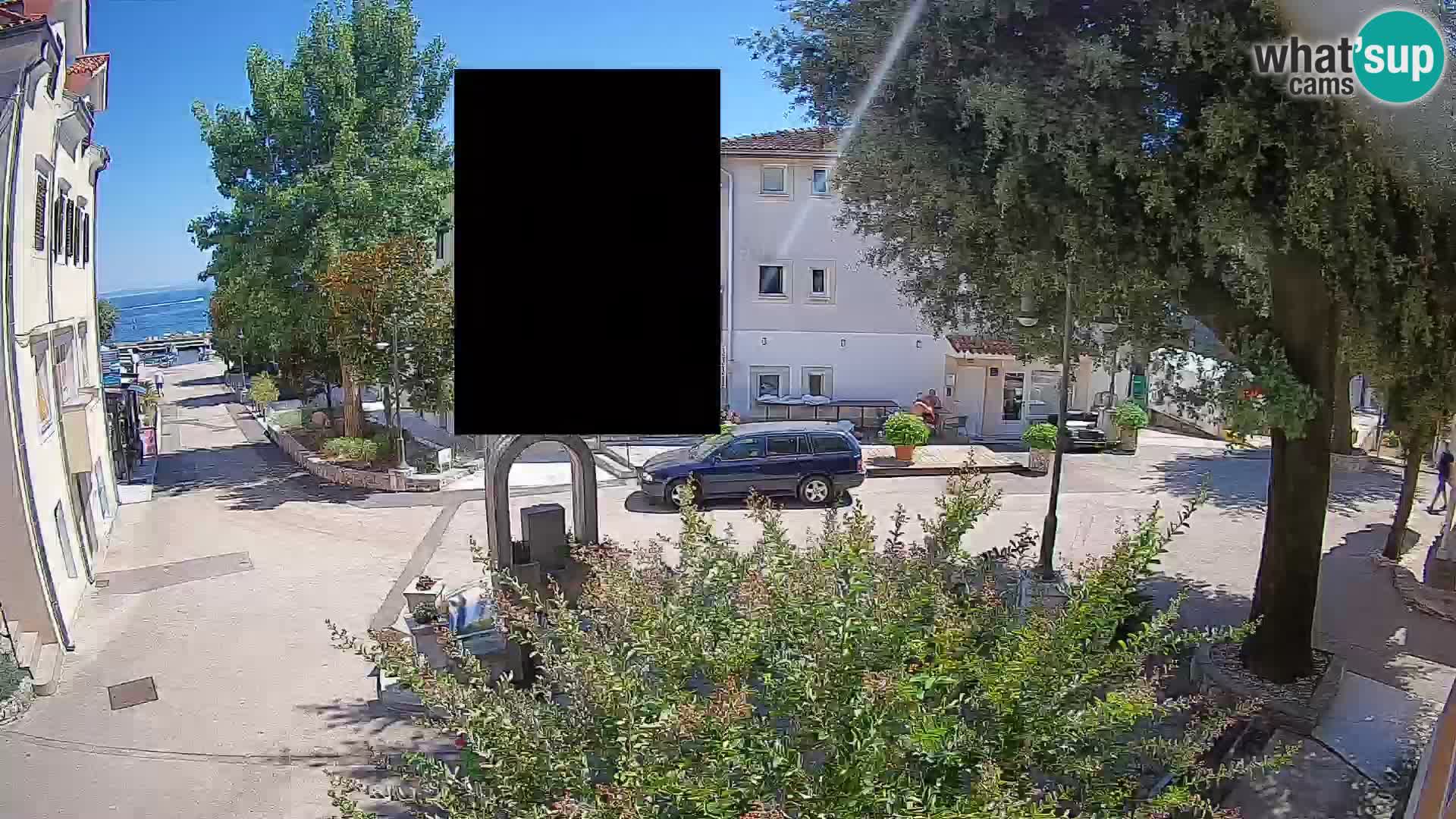 Spletna kamera center Mošćeniška Draga – Pogled v živo