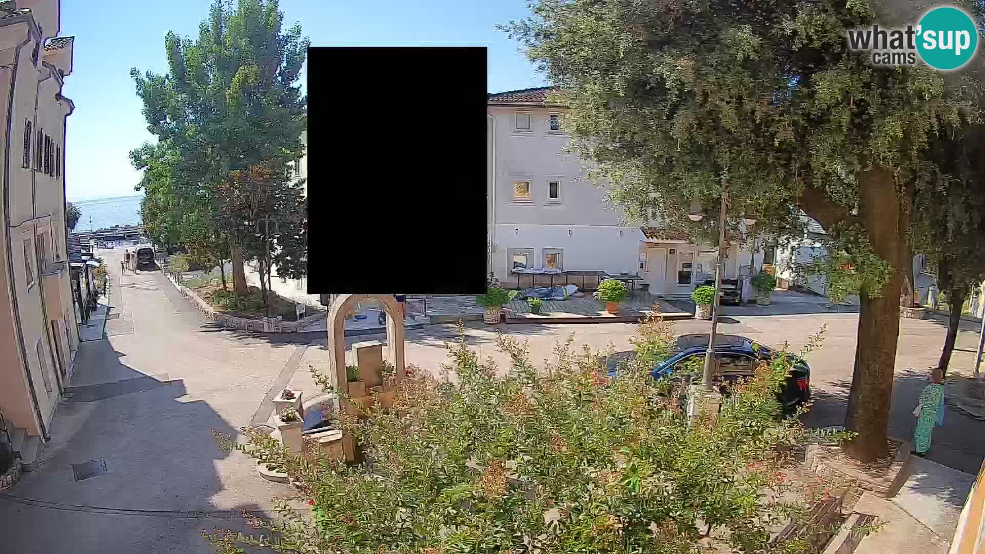 Web kamera centar Mošćeničke Drage – Pogled uživo