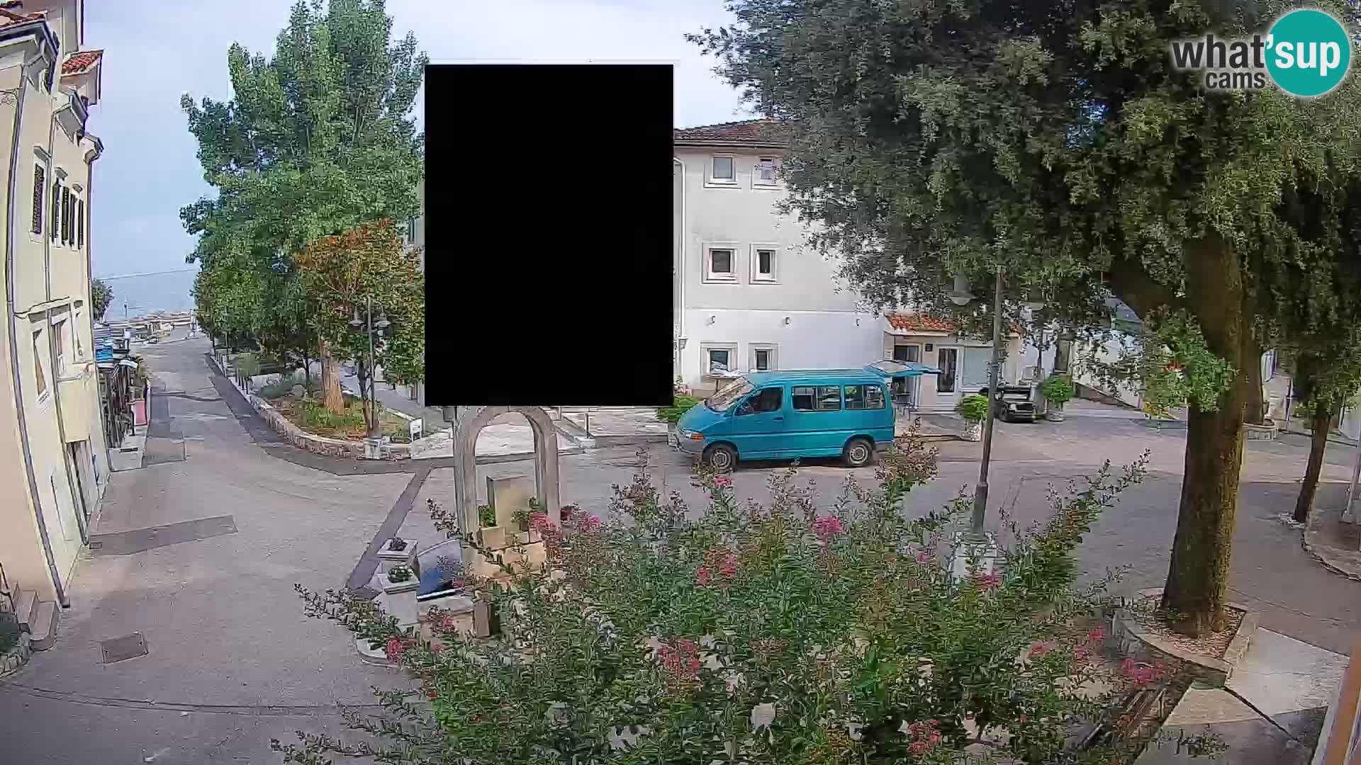 Web kamera centar Mošćeničke Drage – Pogled uživo