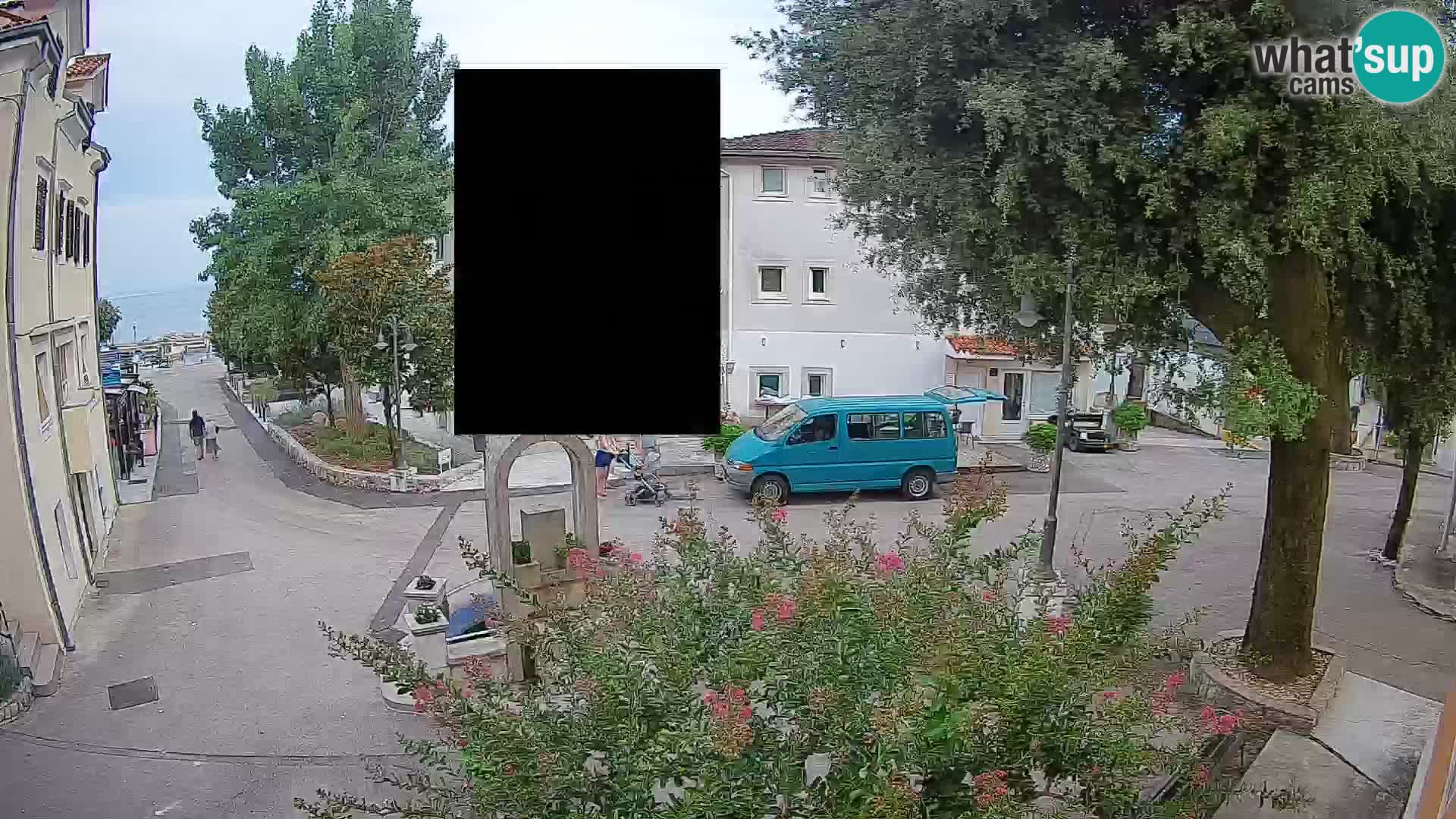 Spletna kamera center Mošćeniška Draga – Pogled v živo