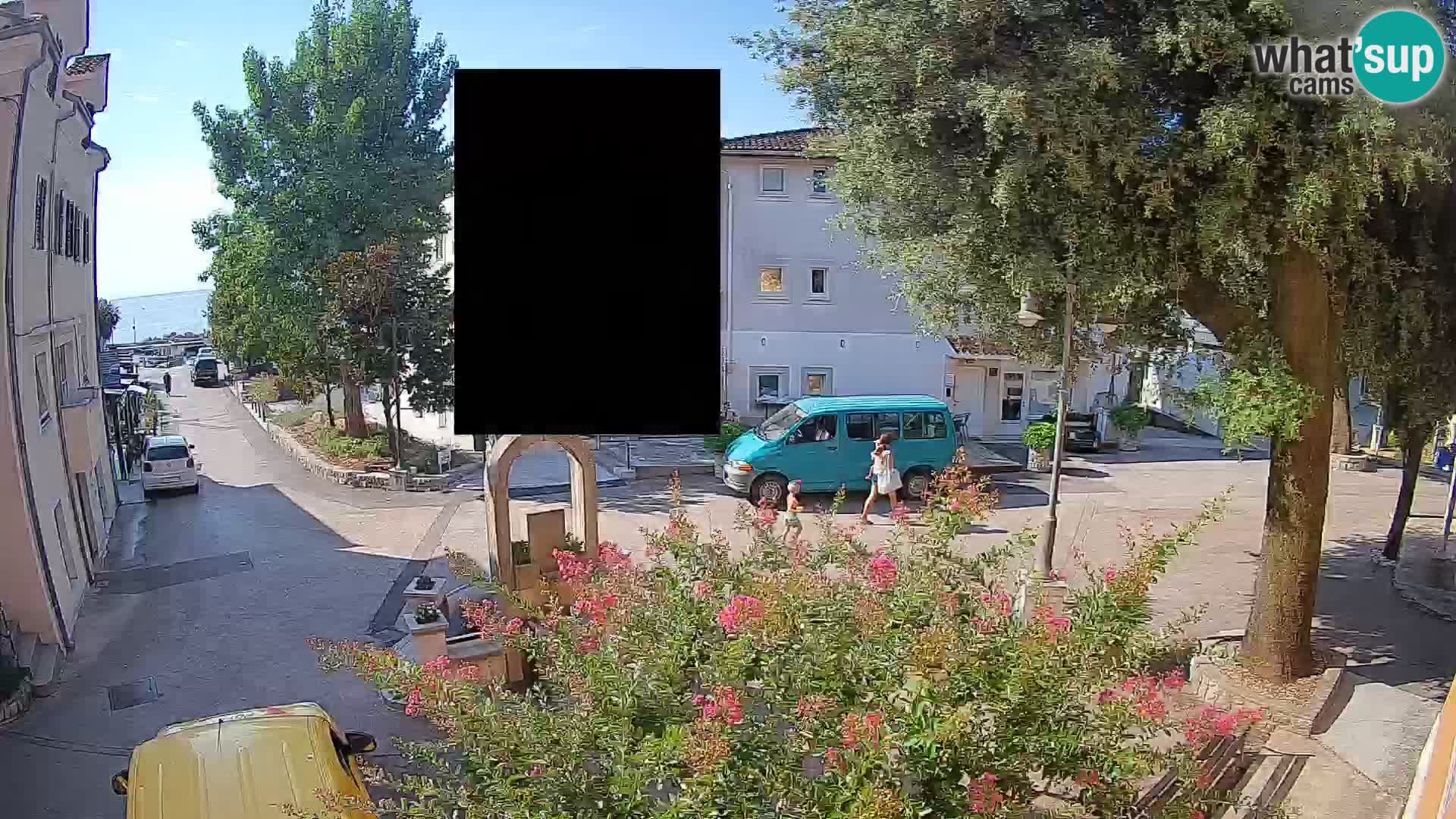 Webcam Mošćenička Draga Center – Live View of the Town Center