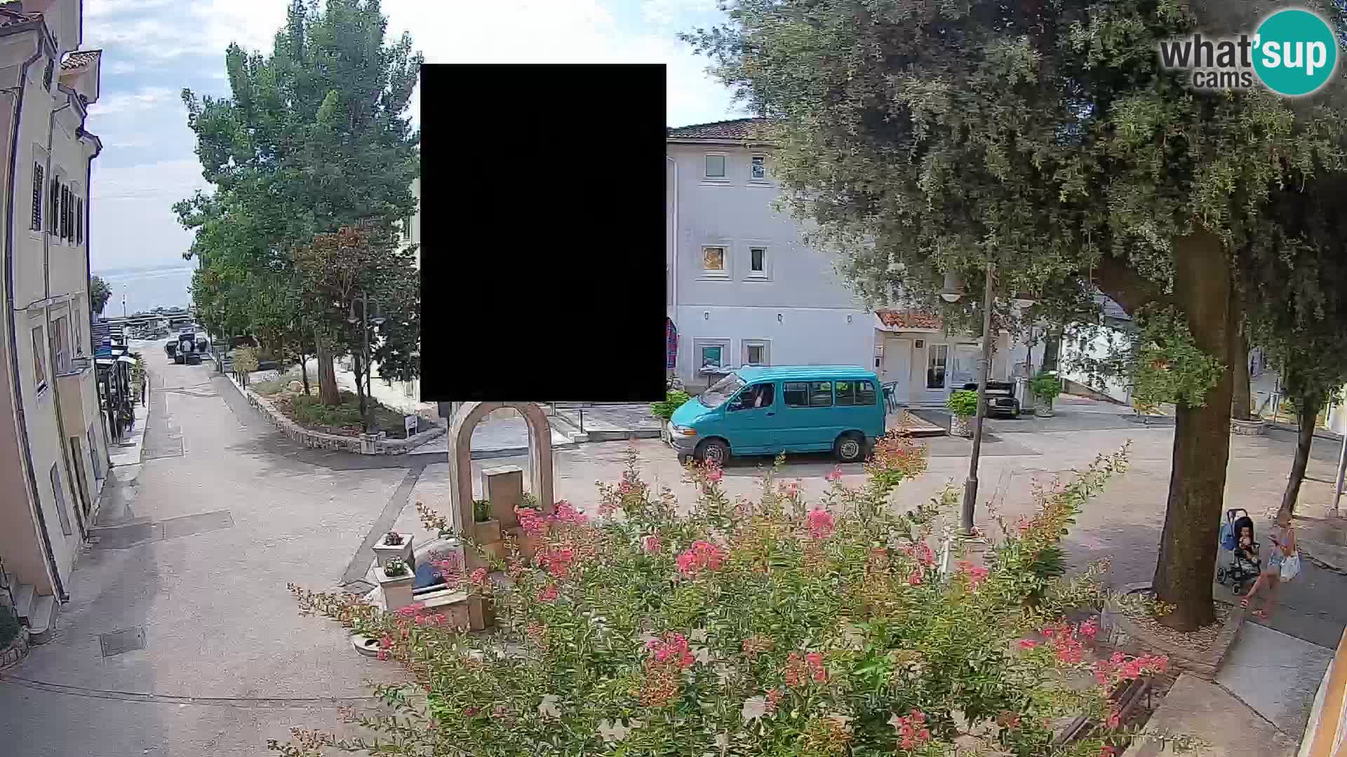 Spletna kamera center Mošćeniška Draga – Pogled v živo