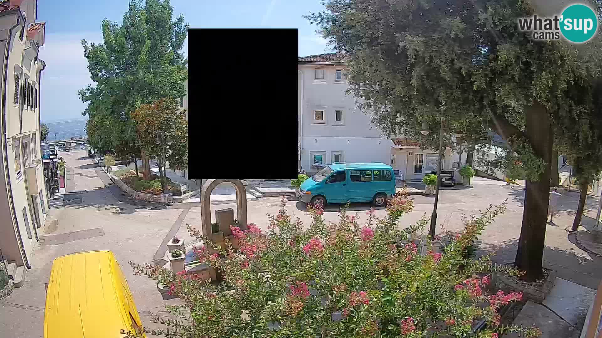 Web kamera centar Mošćeničke Drage – Pogled uživo
