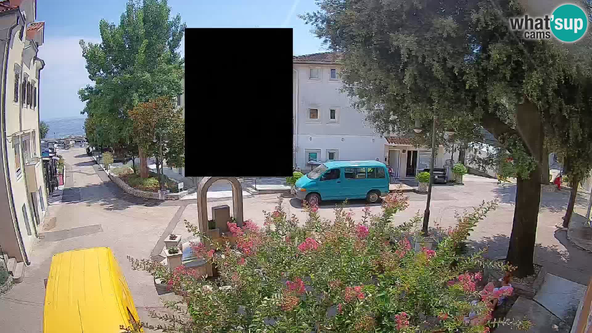 Web kamera centar Mošćeničke Drage – Pogled uživo