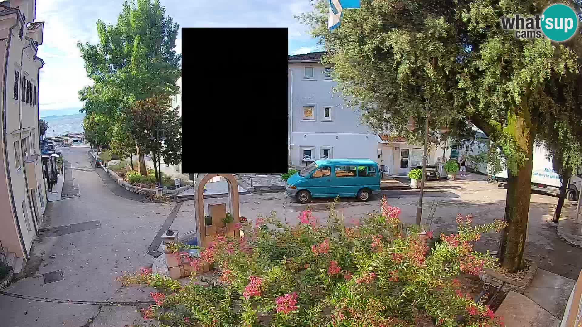 Webcam Mošćenička Draga Center – Live View of the Town Center