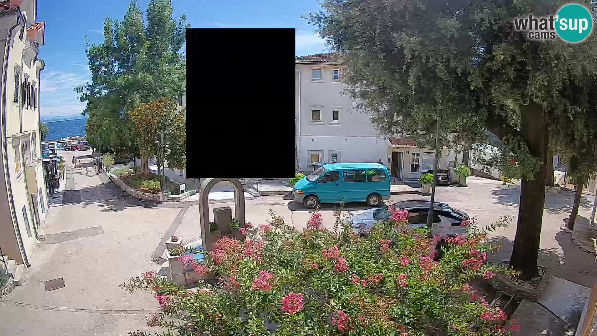 Spletna kamera center Mošćeniška Draga – Pogled v živo