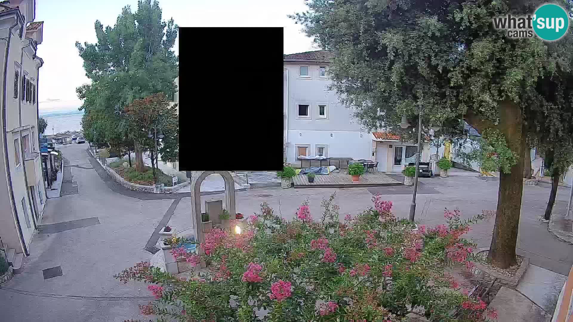 Web kamera centar Mošćeničke Drage – Pogled uživo