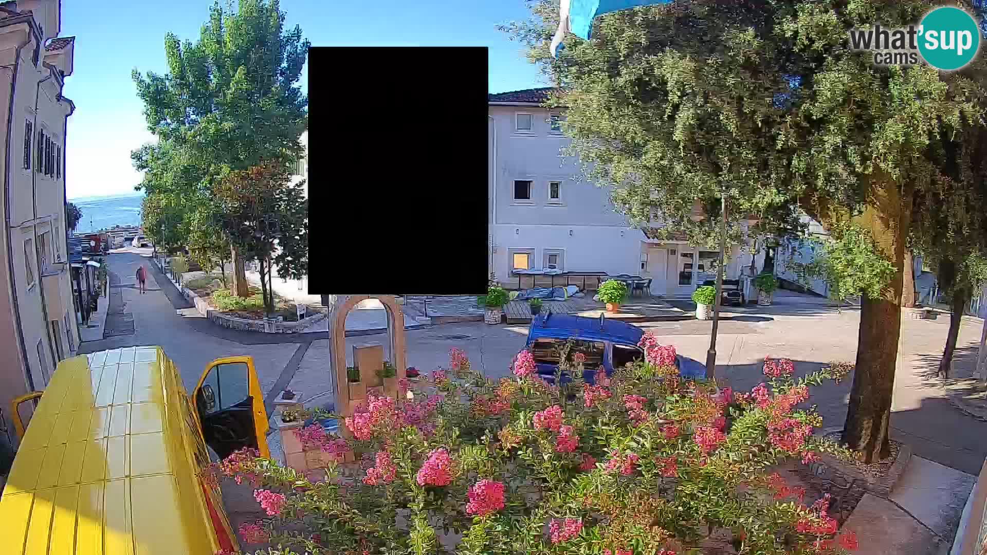 Web kamera centar Mošćeničke Drage – Pogled uživo