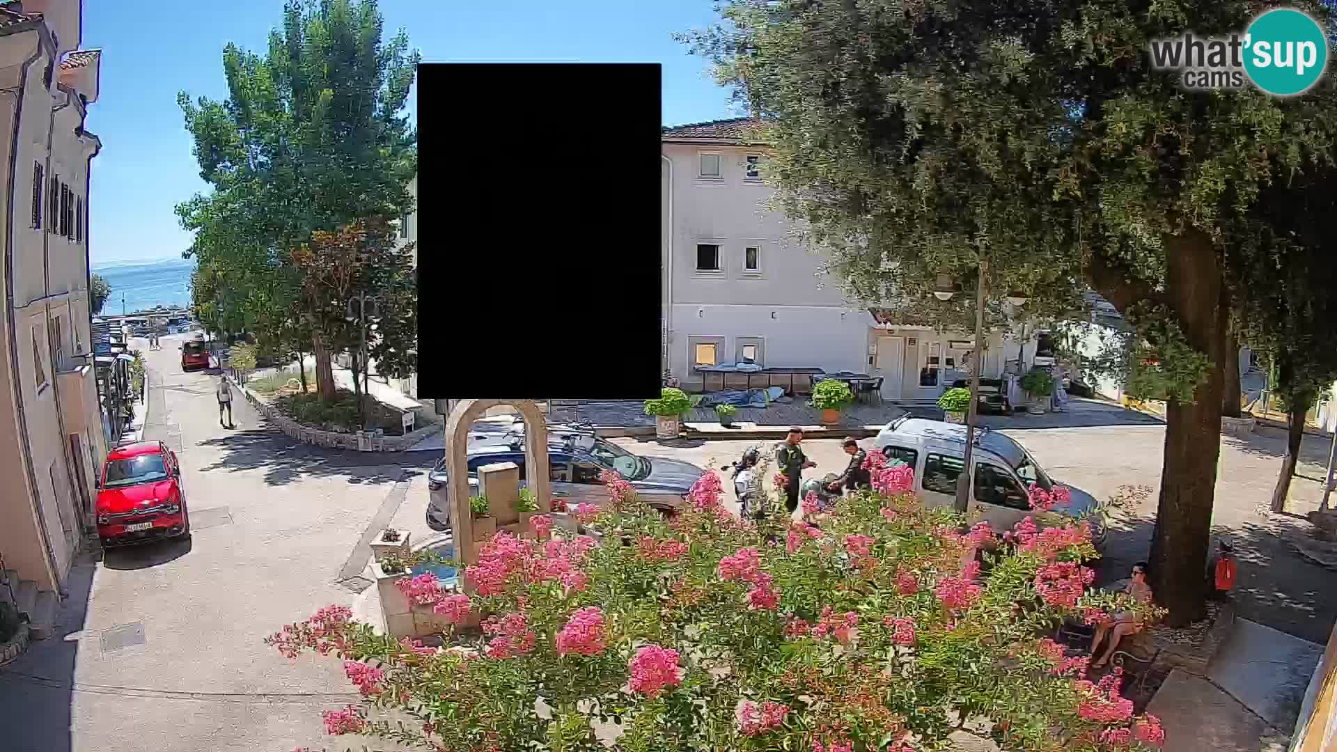 Webcam Mošćenička Draga Center – Live View of the Town Center