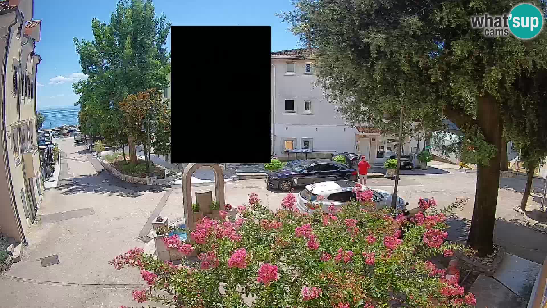Webcam Mošćenička Draga Center – Live View of the Town Center