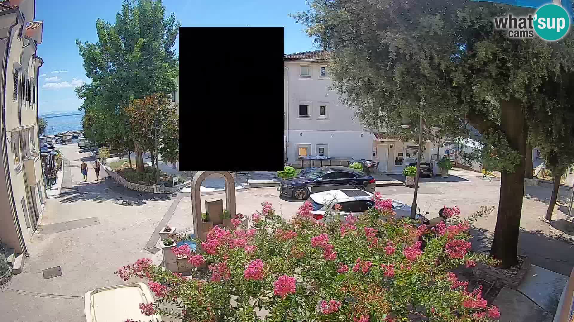 Spletna kamera center Mošćeniška Draga – Pogled v živo