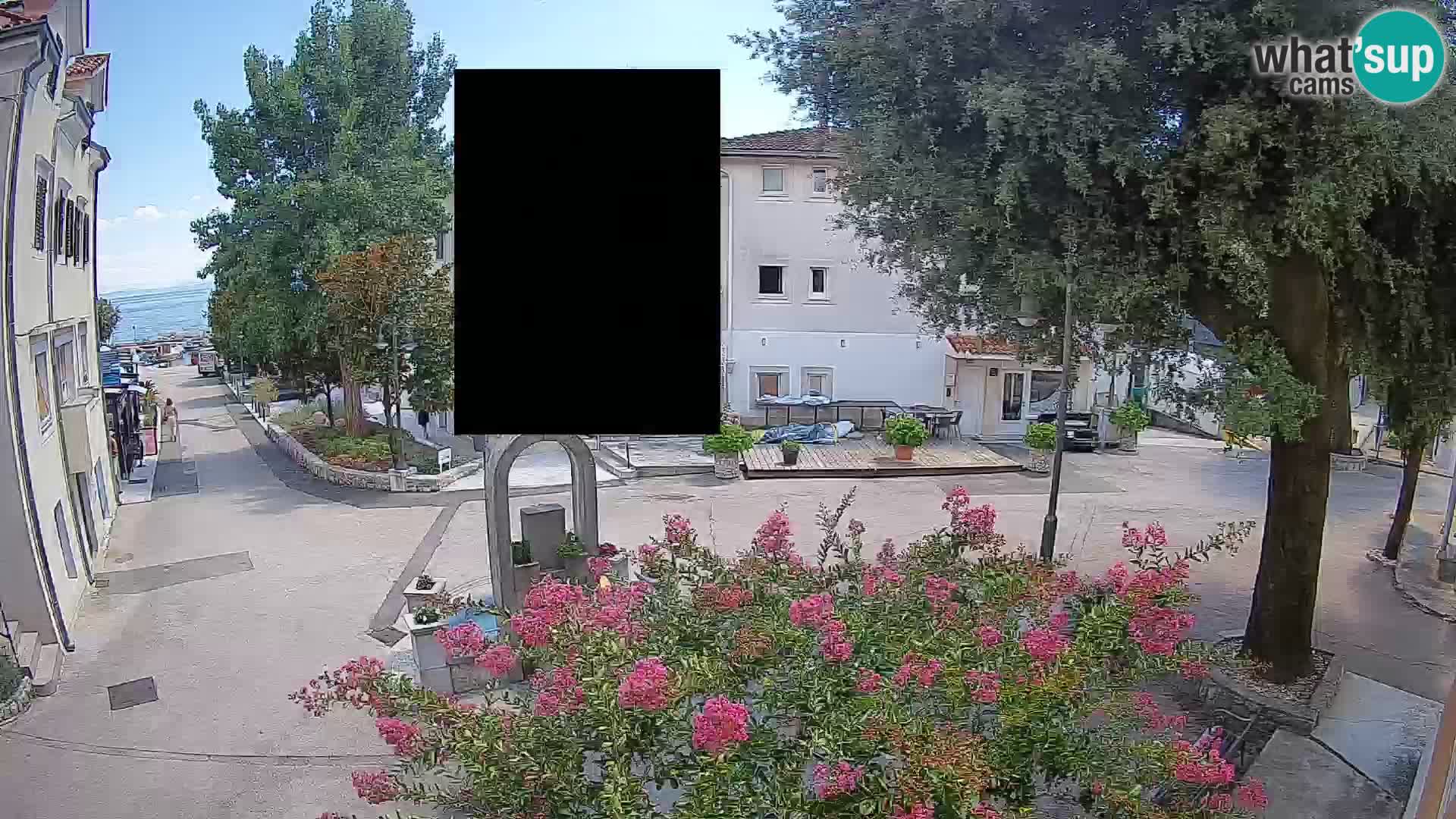 Webcam Mošćenička Draga Center – Live View of the Town Center