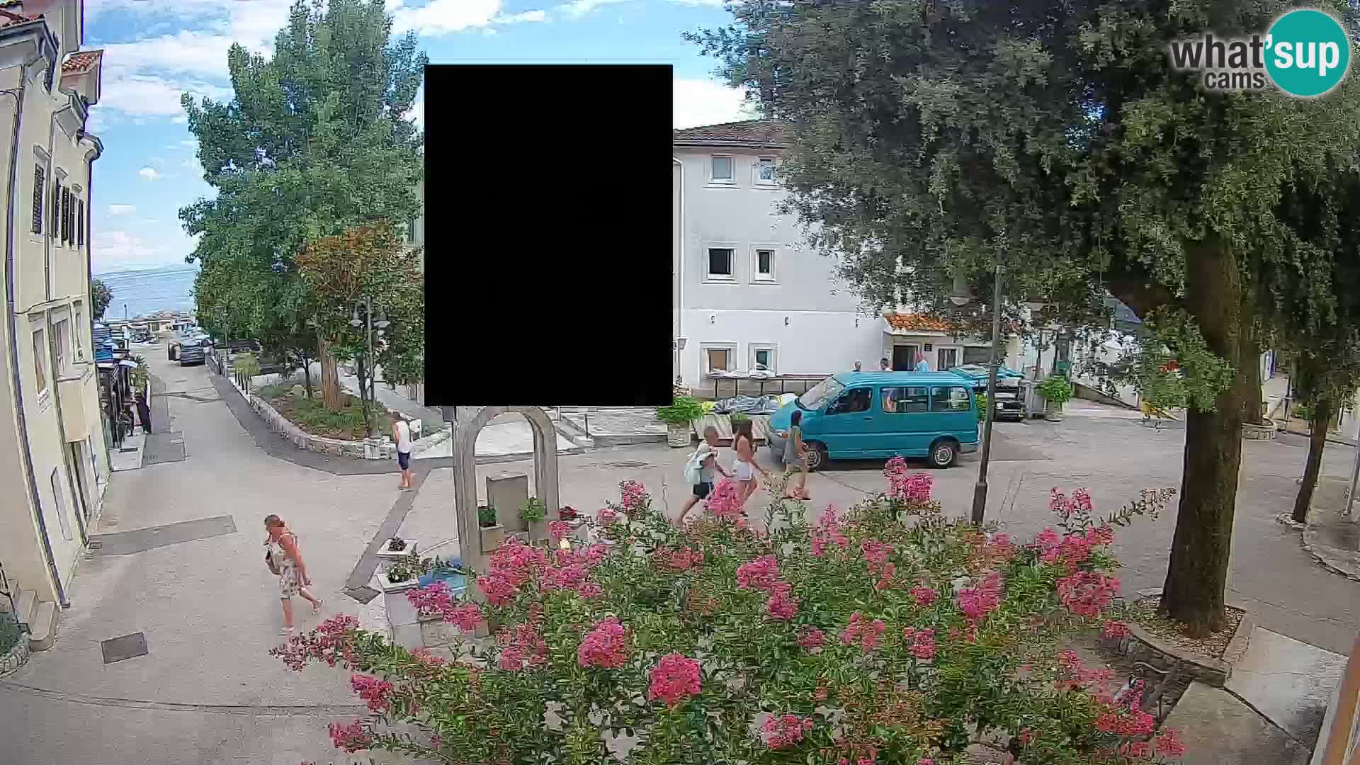 Webcam Mošćenička Draga Center – Live View of the Town Center