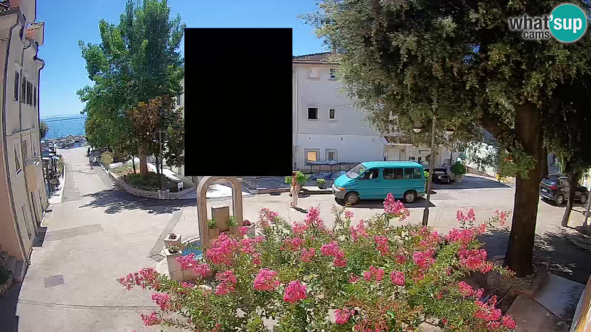 Web kamera centar Mošćeničke Drage – Pogled uživo