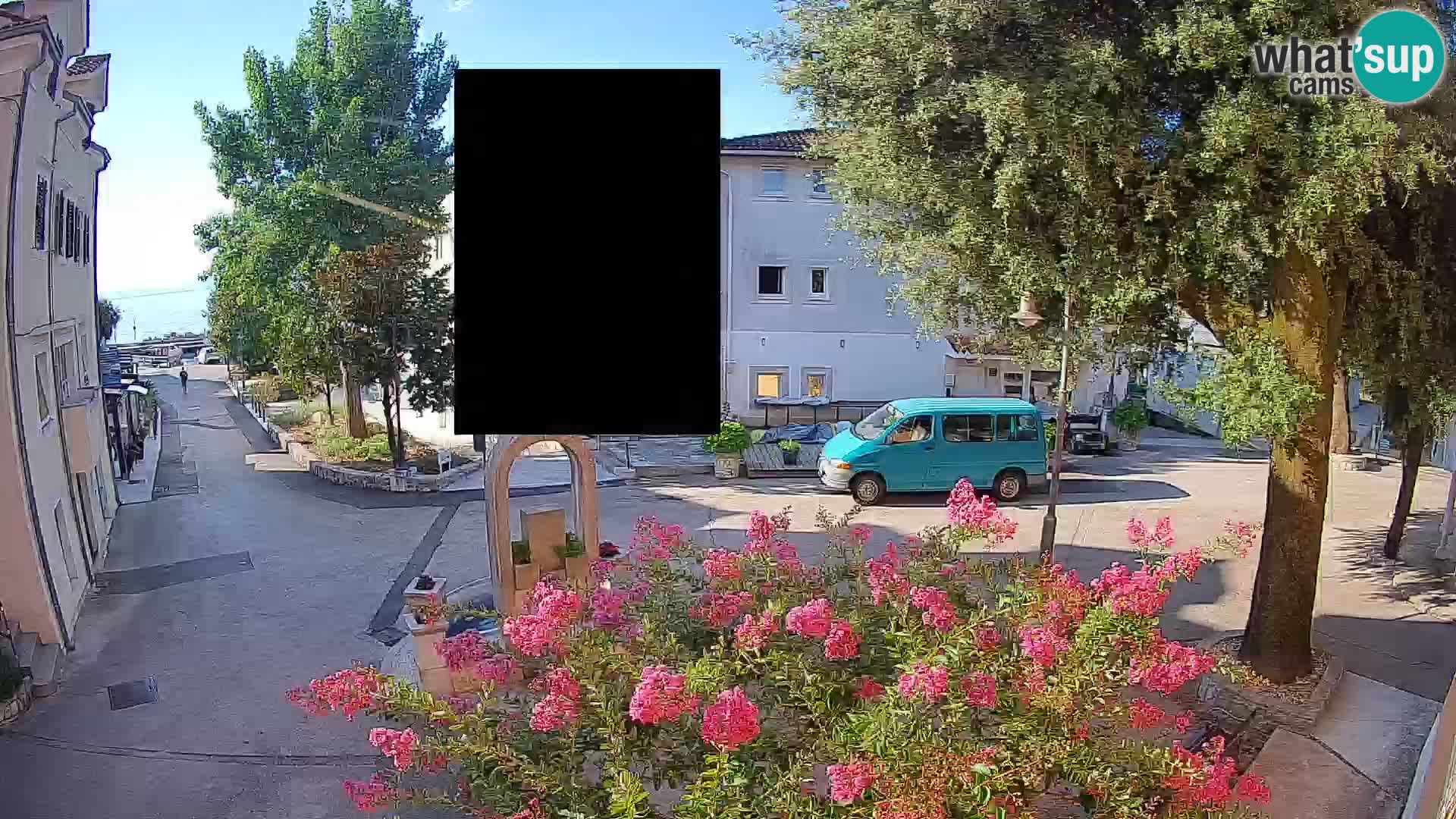 Web kamera centar Mošćeničke Drage – Pogled uživo