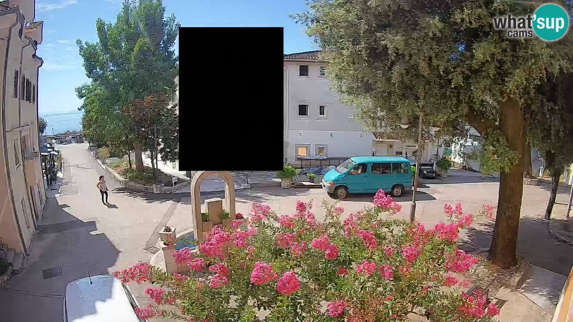 Web kamera centar Mošćeničke Drage – Pogled uživo