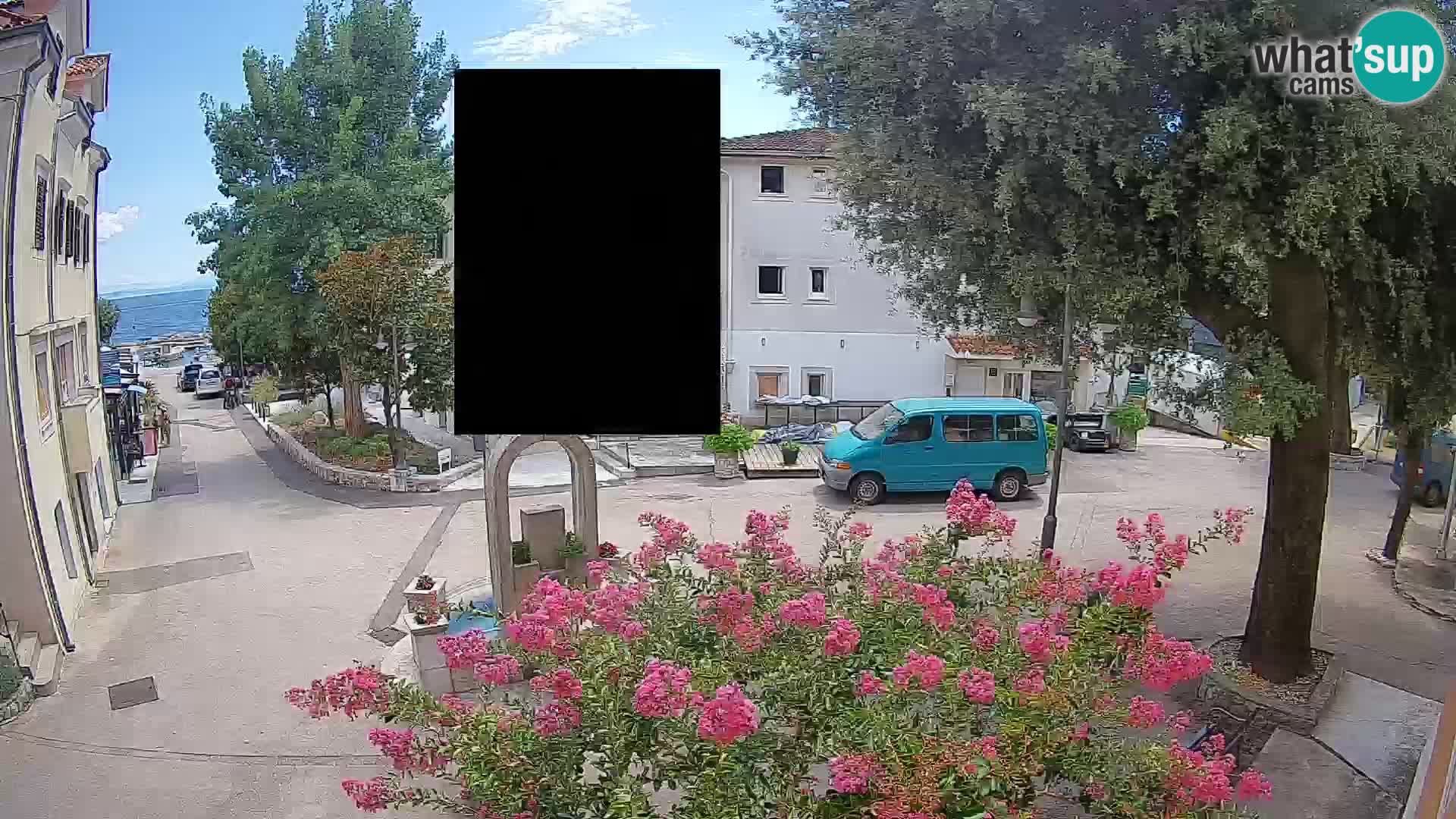 Spletna kamera center Mošćeniška Draga – Pogled v živo