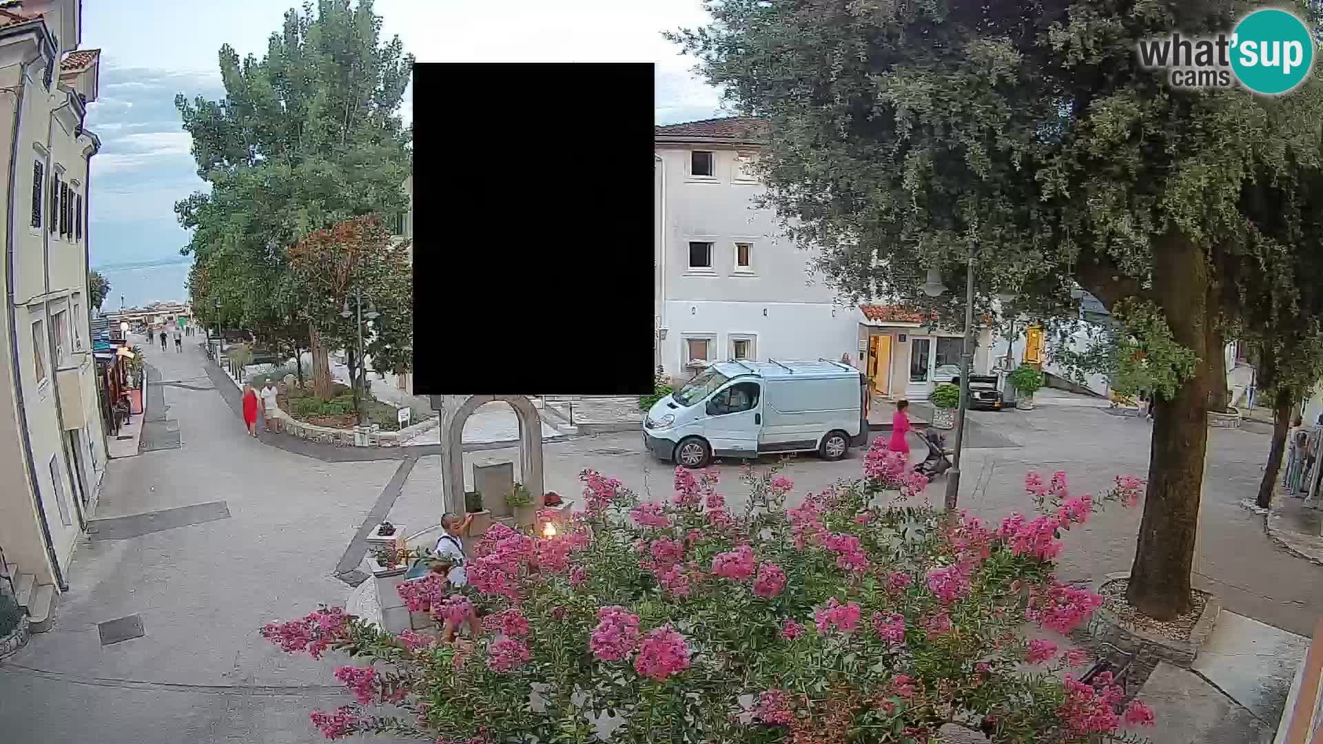 Webcam Mošćenička Draga Center – Live View of the Town Center