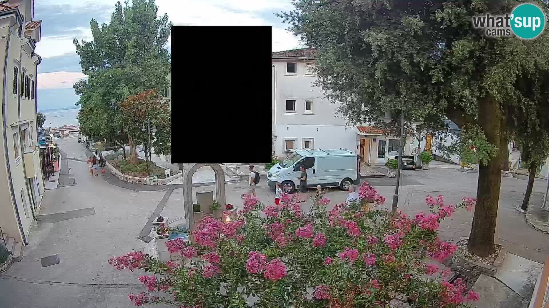 Webcam Mošćenička Draga Center – Live View of the Town Center
